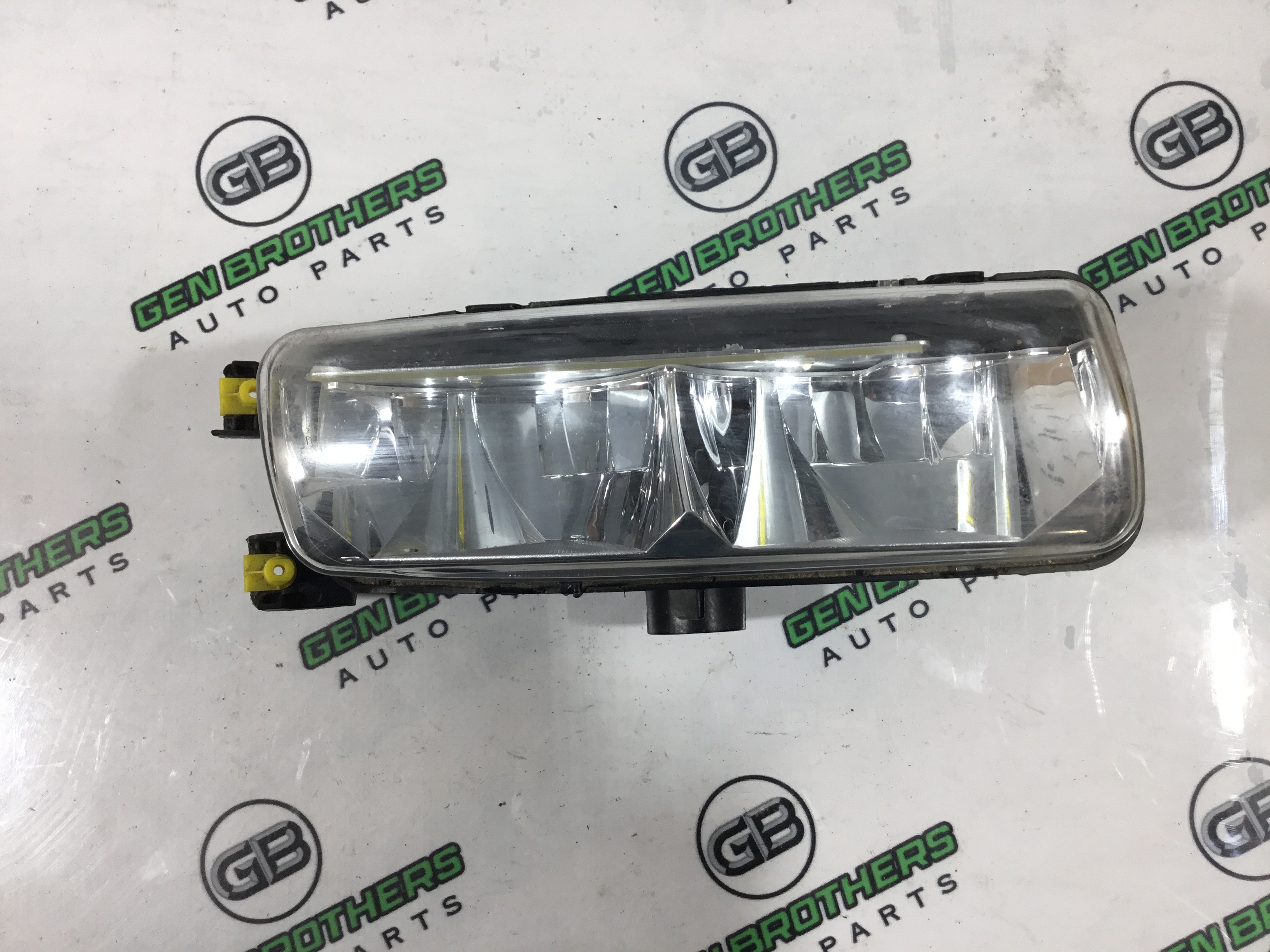 Фара протитуманна