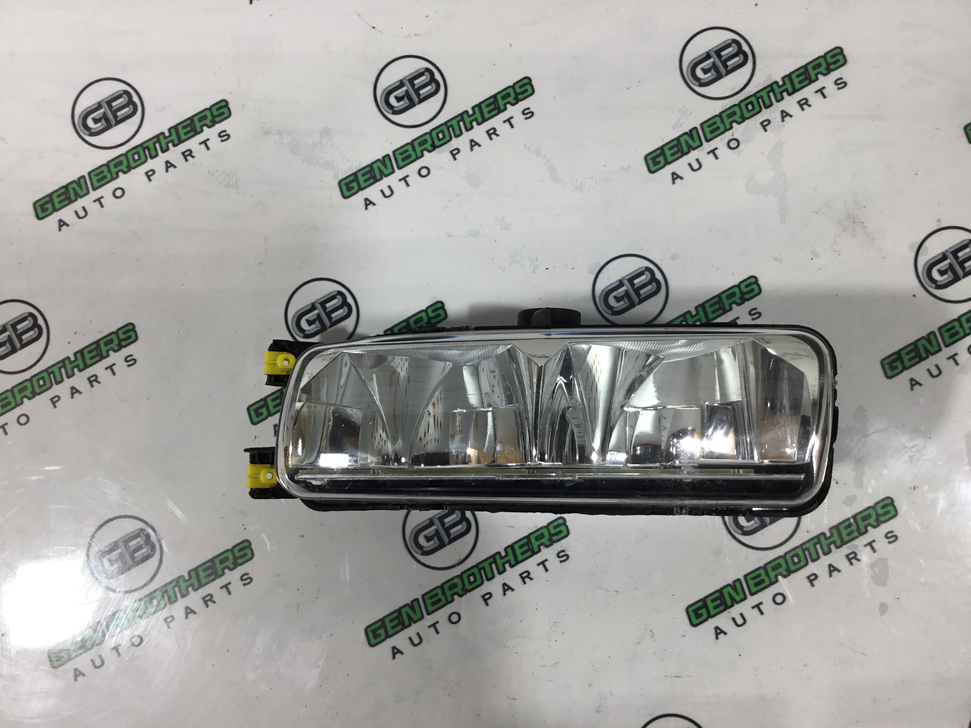 Фара протитуманна