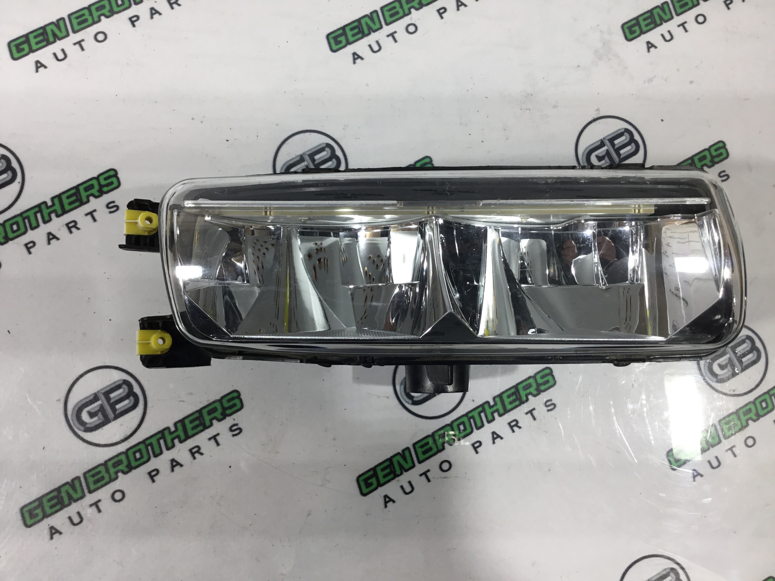 Фара протитуманна