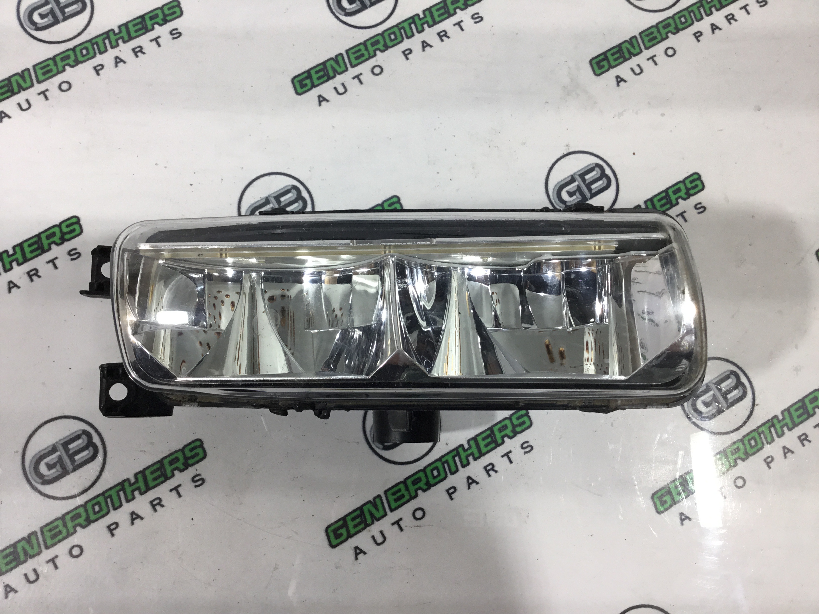 Фара протитуманна