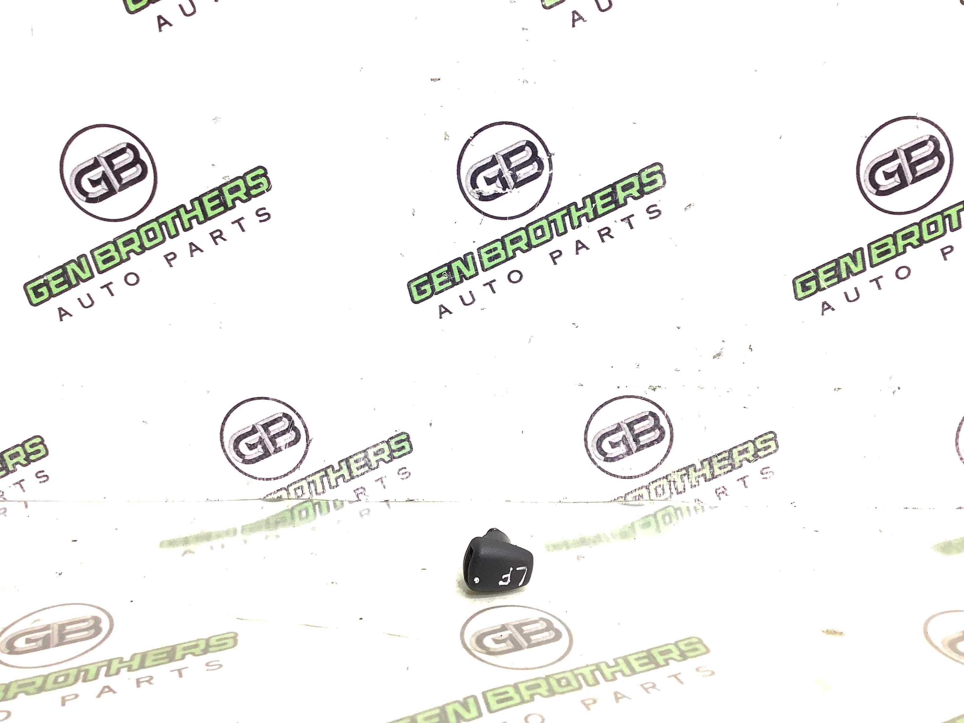 Форсунка омивача, насос омивача, шланг омивача