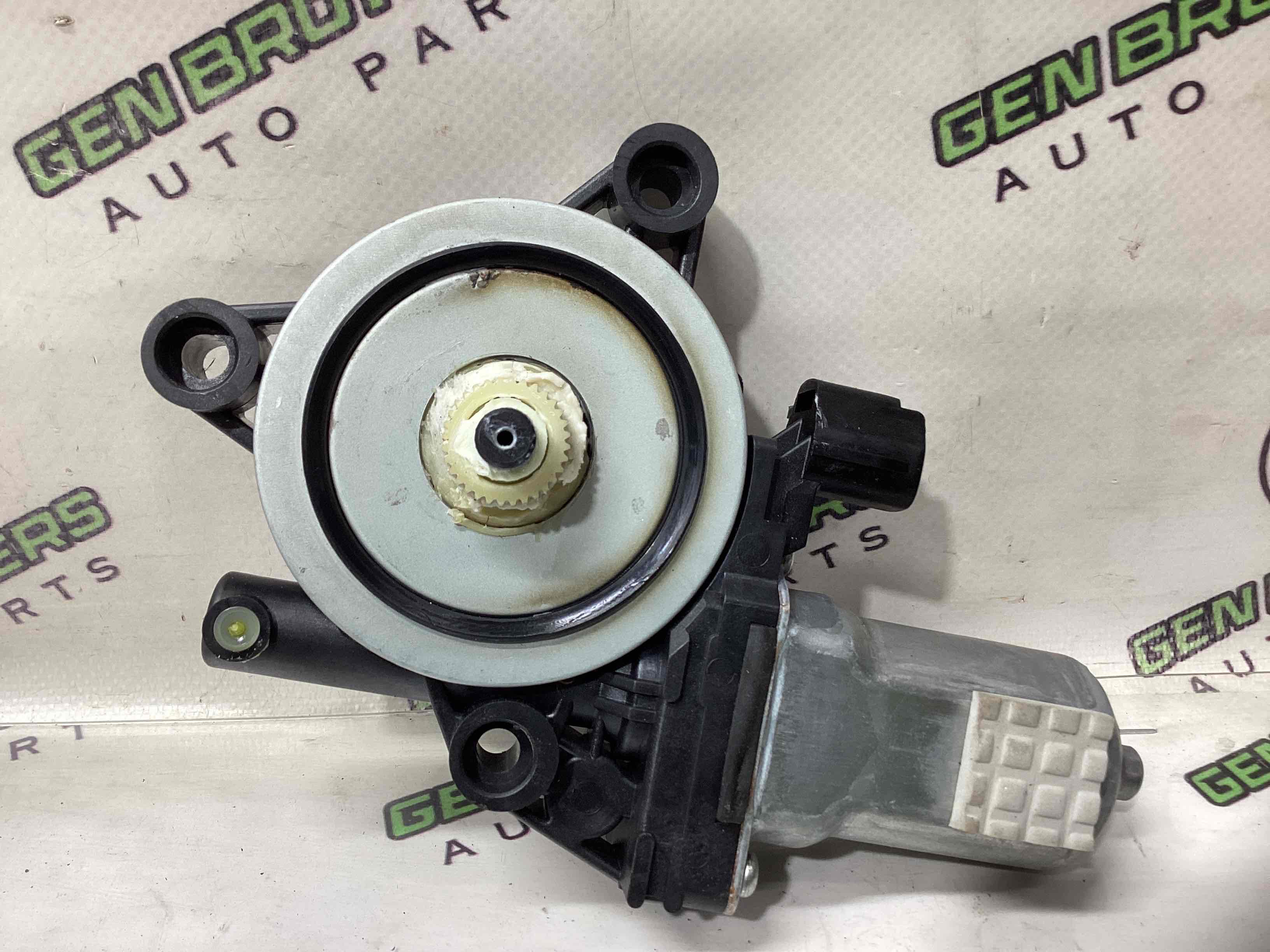 Моторчик склопідйомника