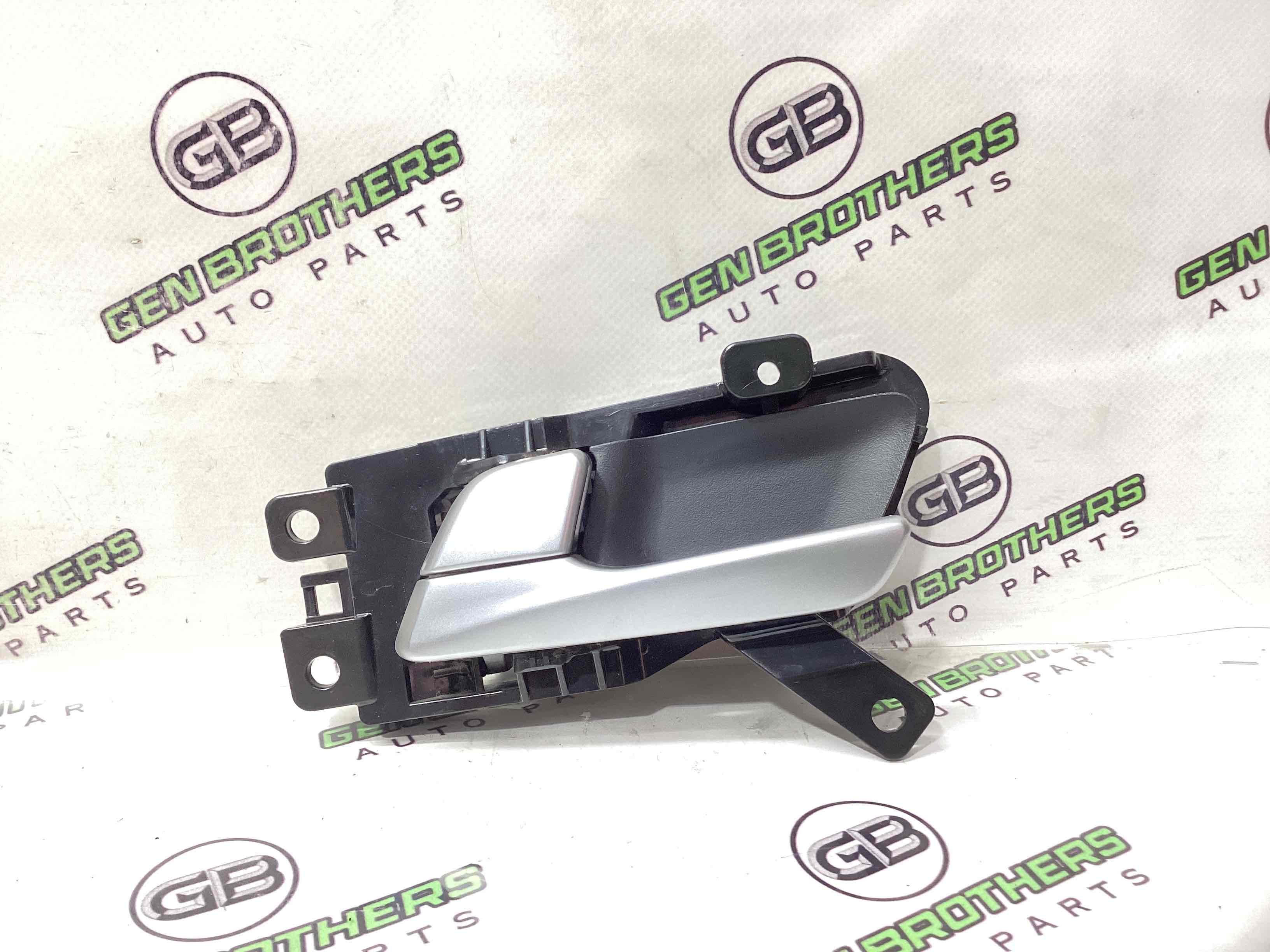 Ручка дверей салону внутрішня, поручень