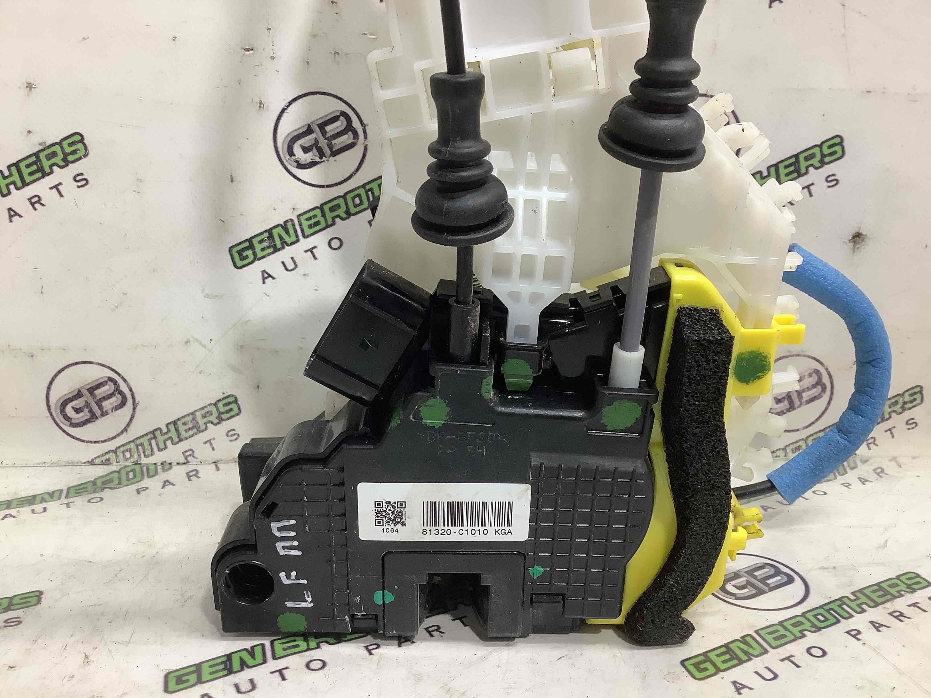 Замок дверей передньої правої