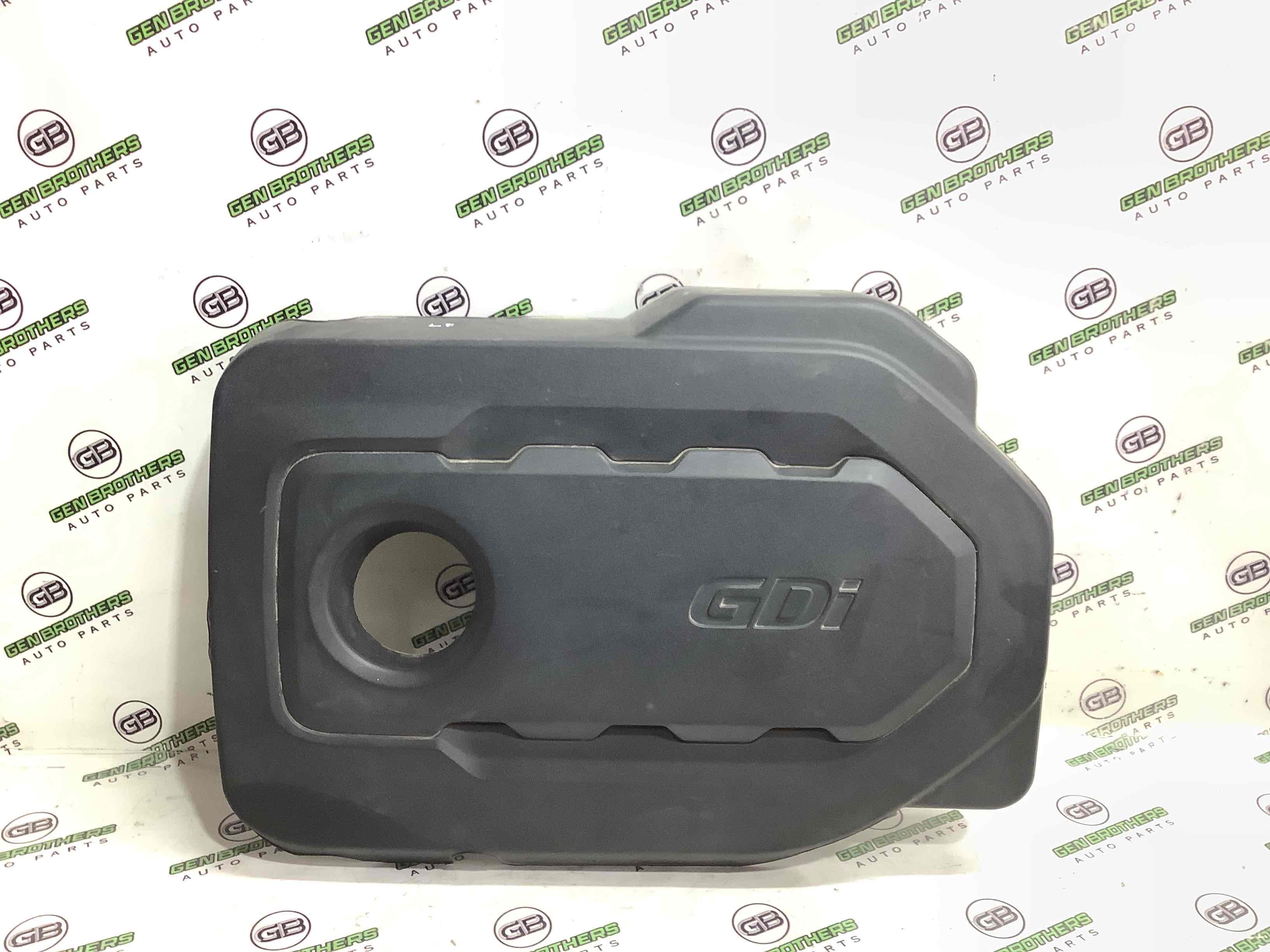 Кришка двигуна декоративна