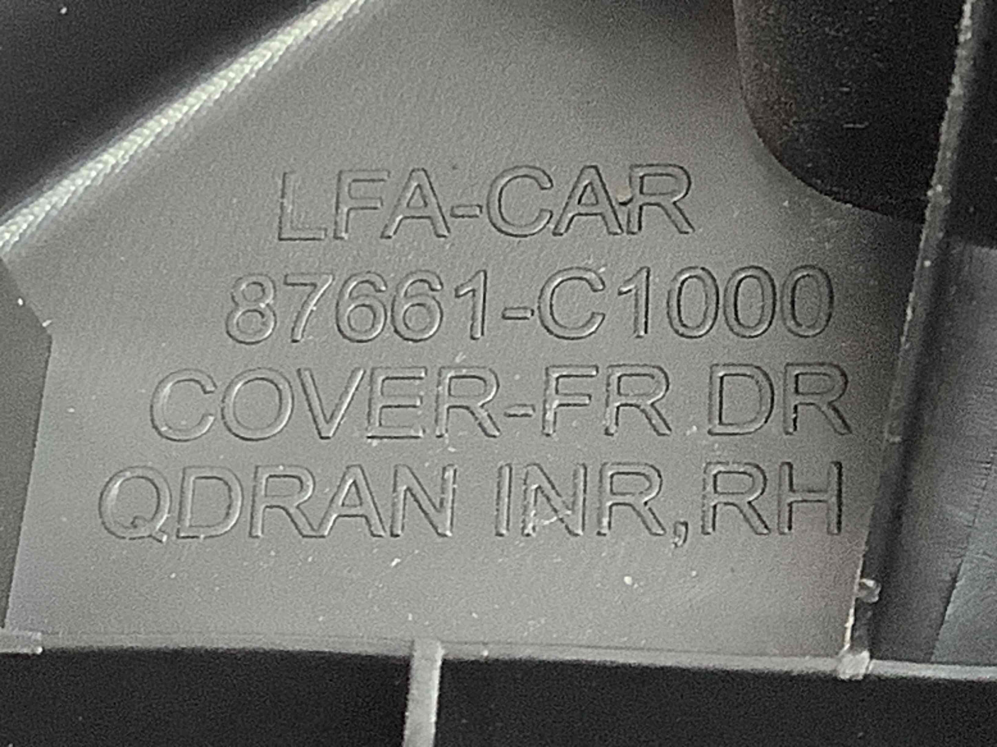 Корпус, накладка, кріплення правого дзеркала