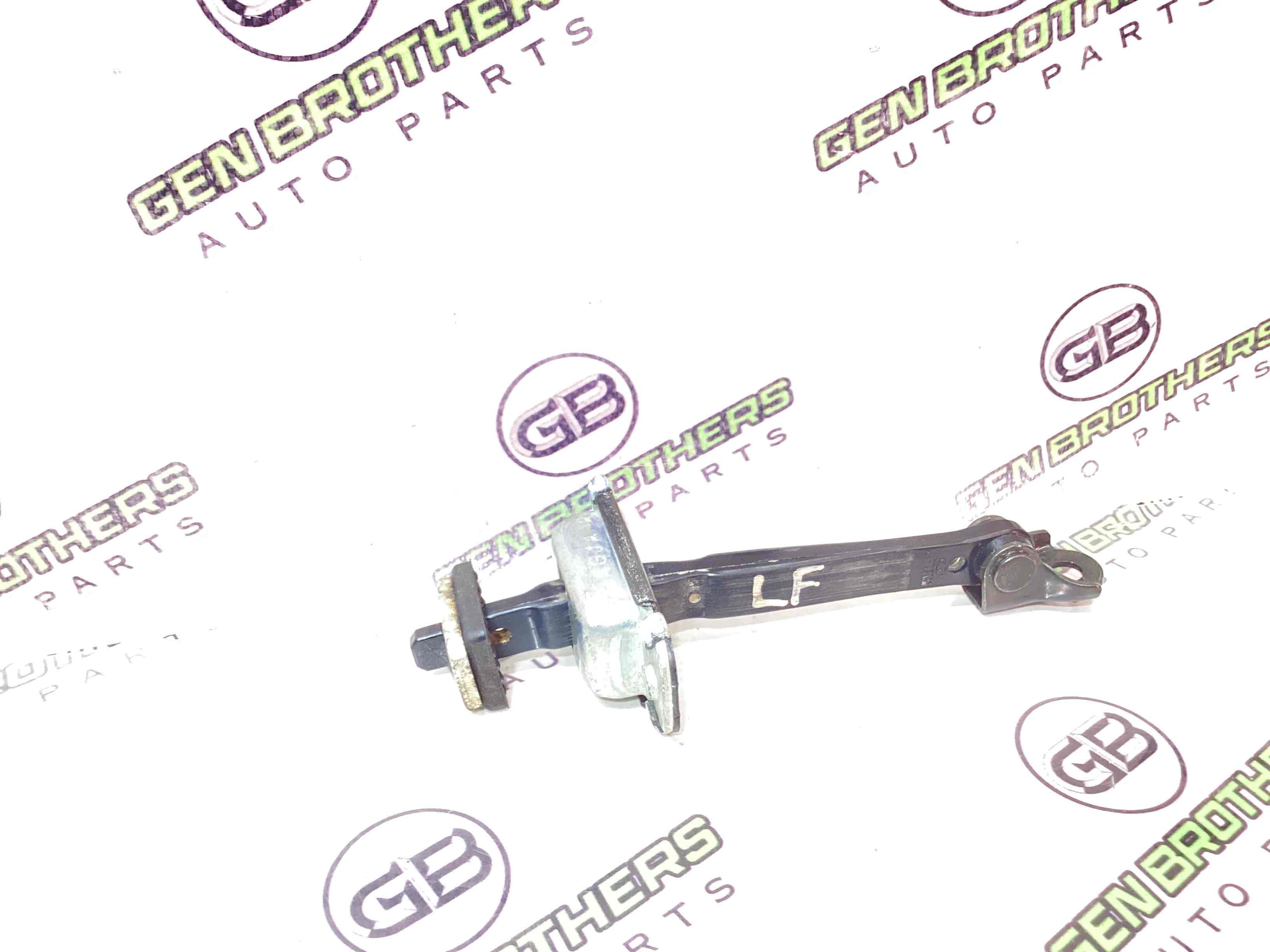 Обмежувач відчинення дверей