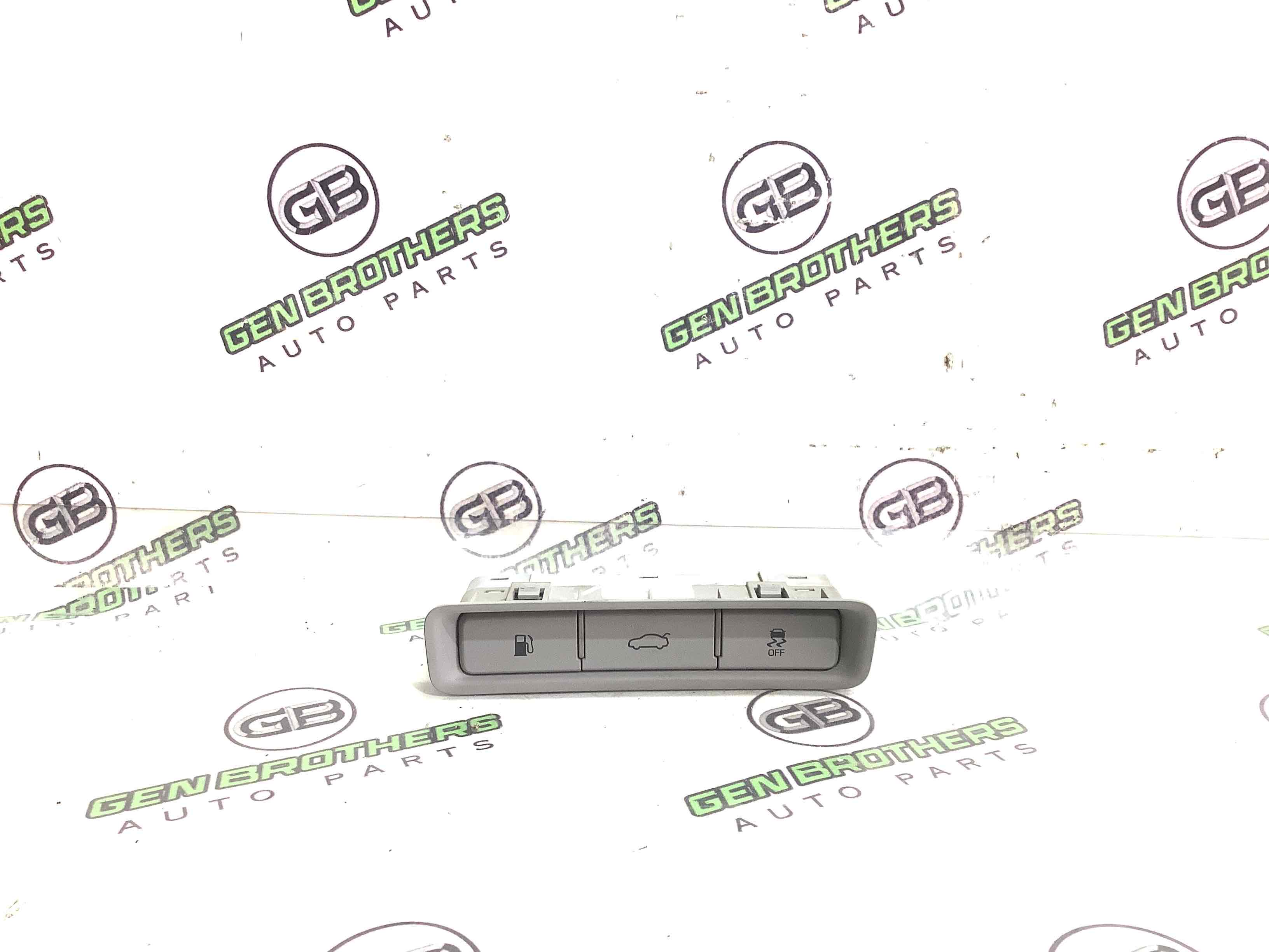 Кнопка відкриття багажника