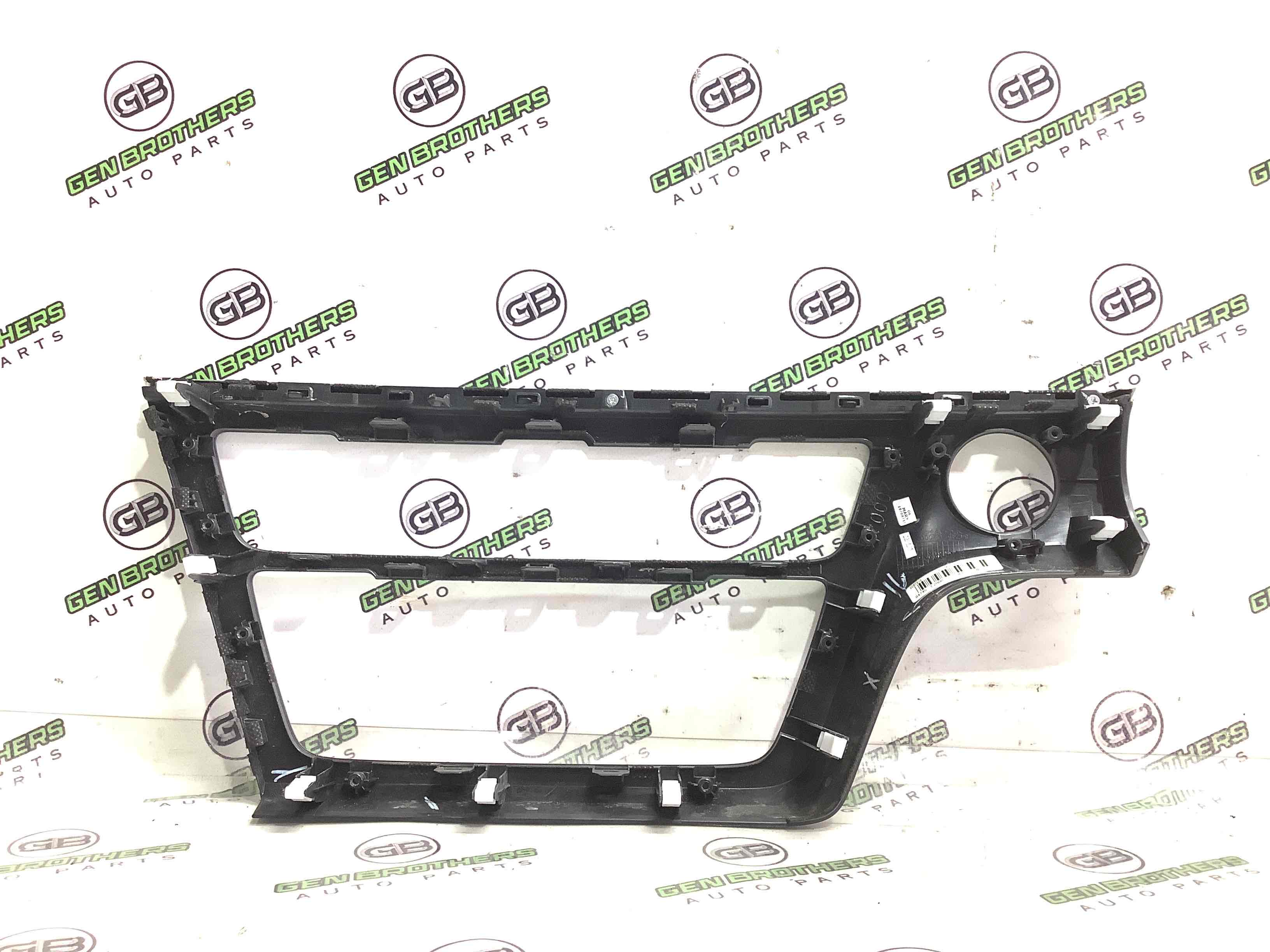 Рамка магнітоли