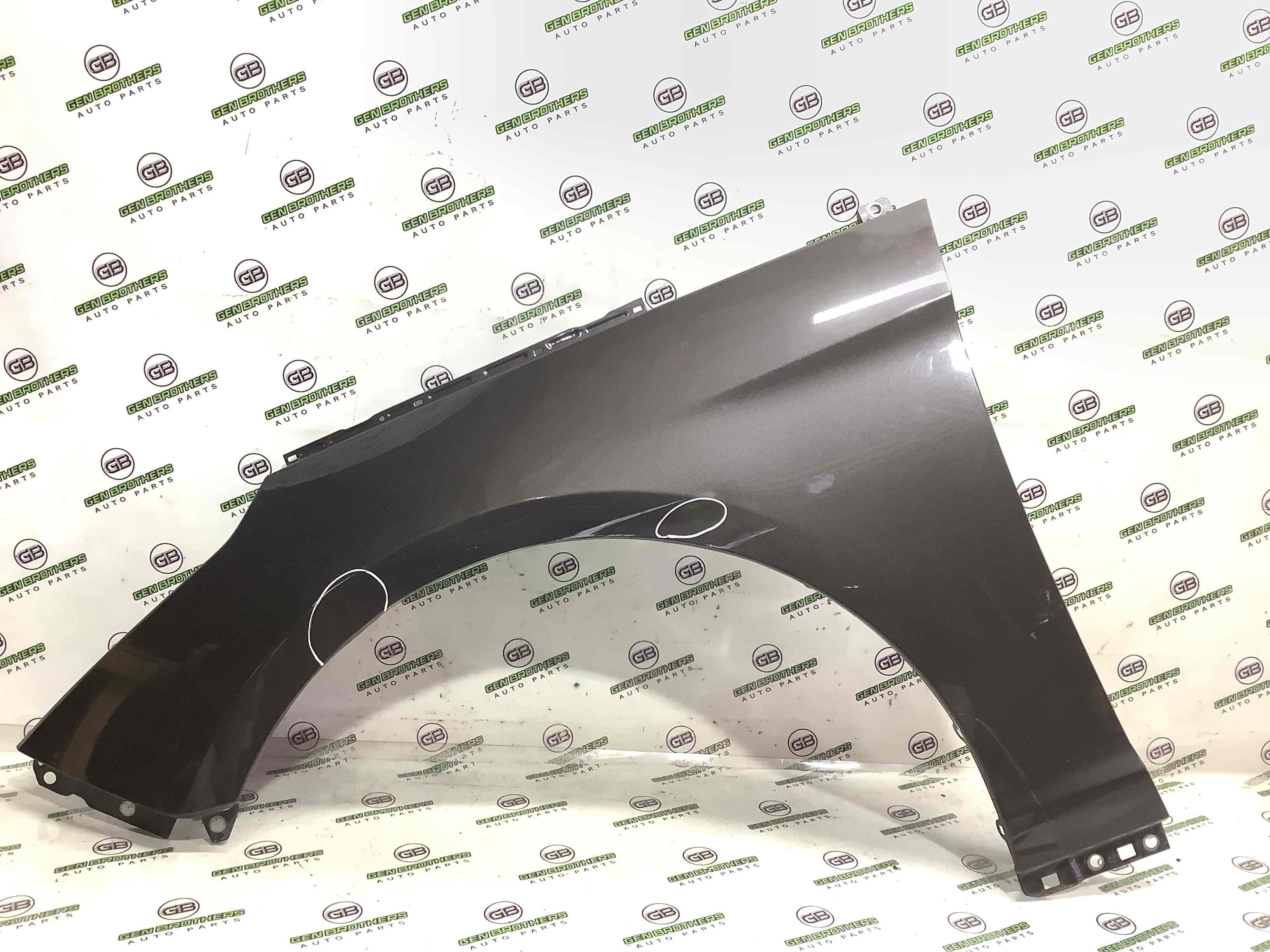 Крило переднє ліве