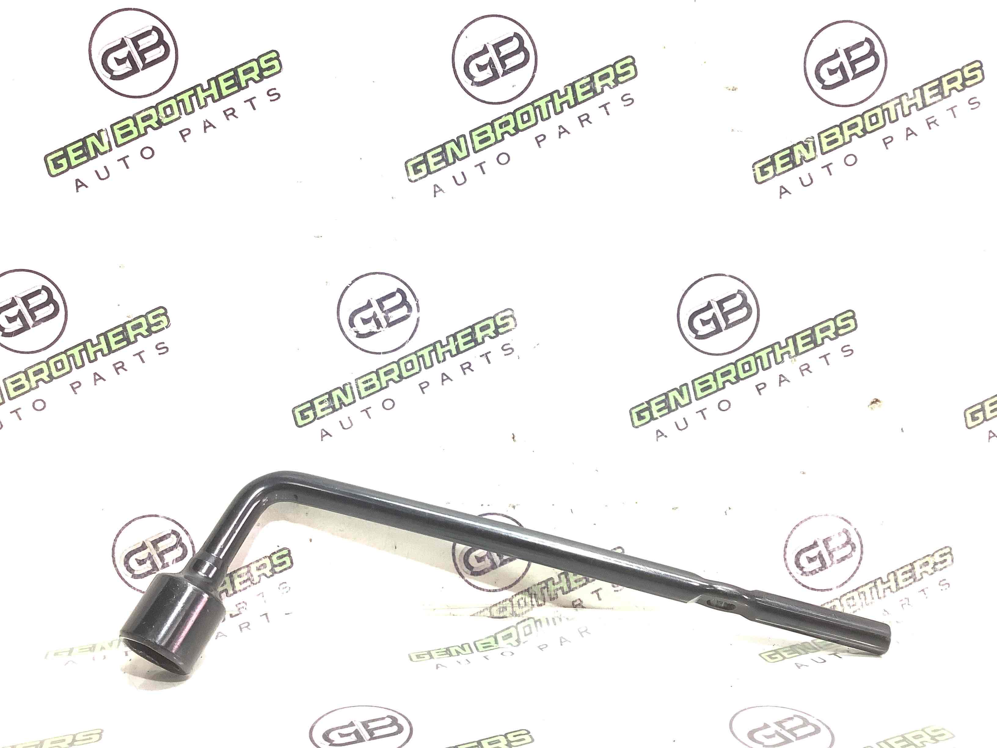 Ключ домкрата