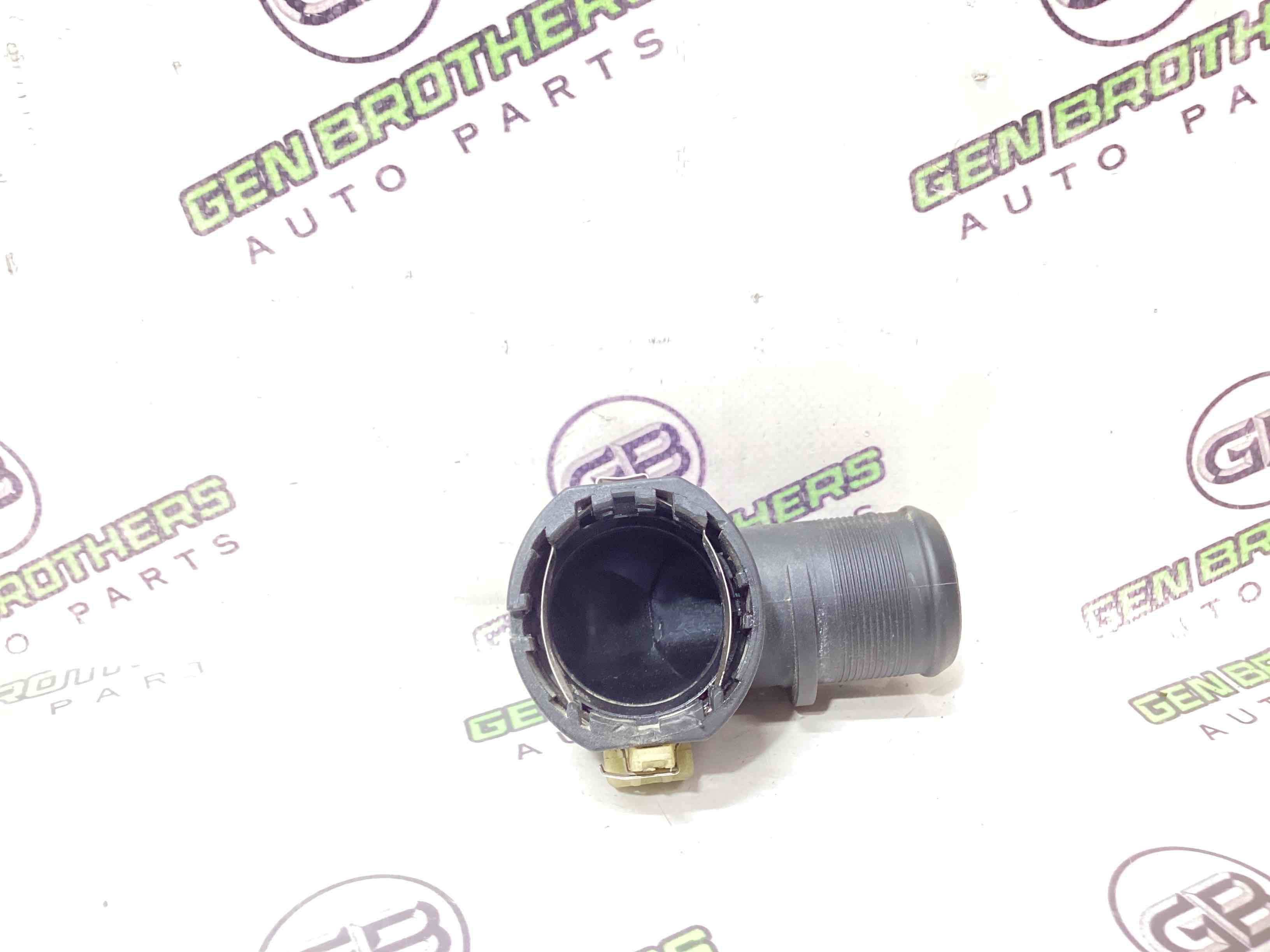 Фланець системи охолодження