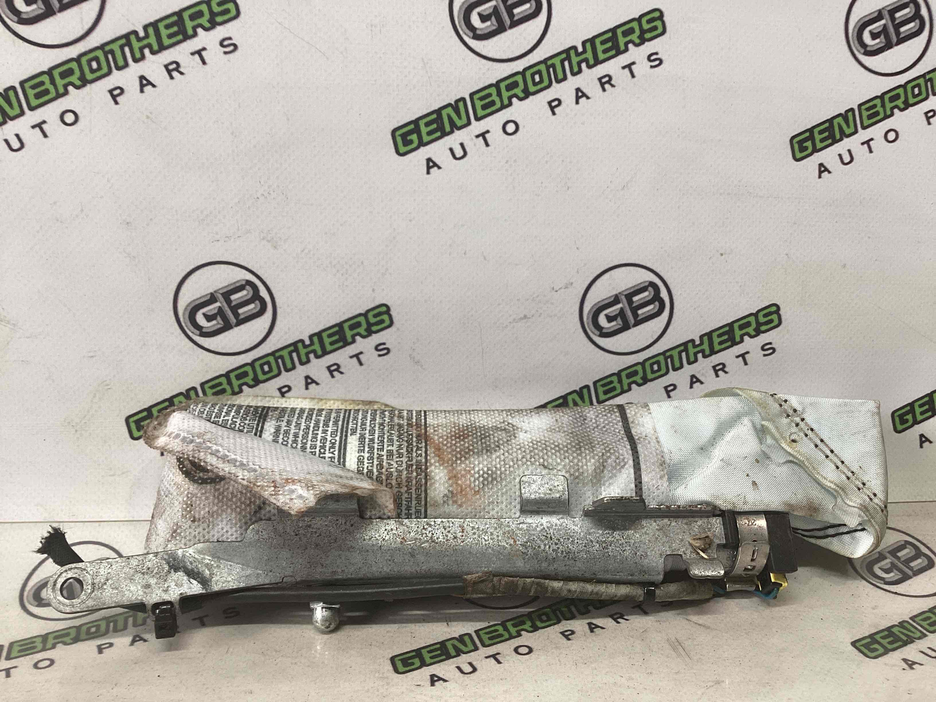 Подушка безпеки сидіння