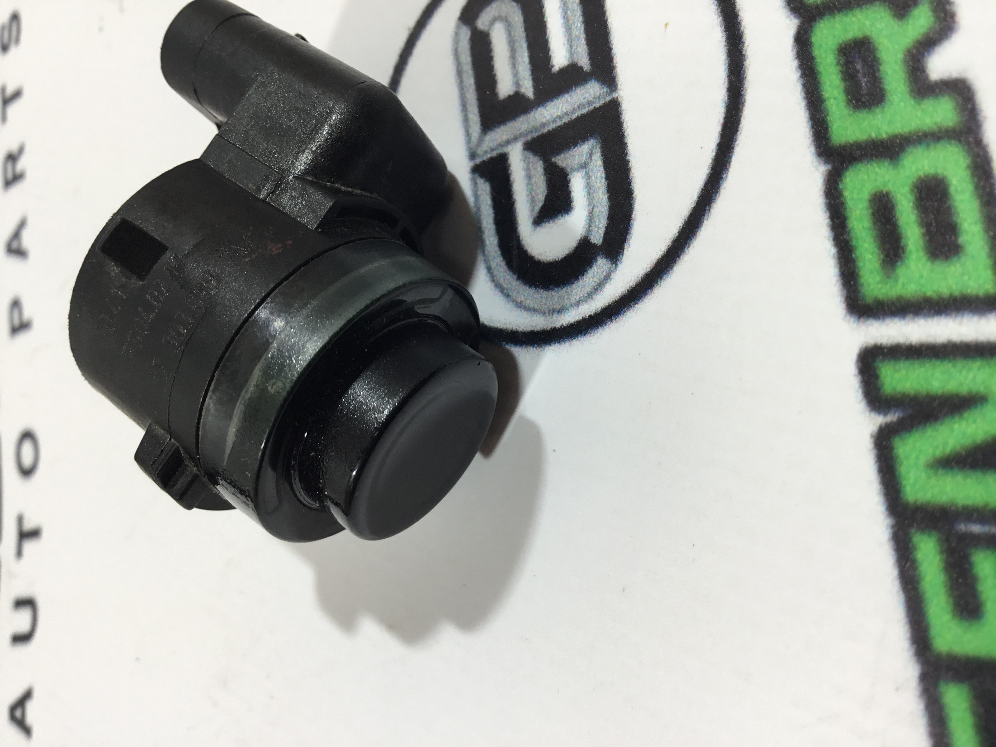 Парктронік, кріплення, корпус