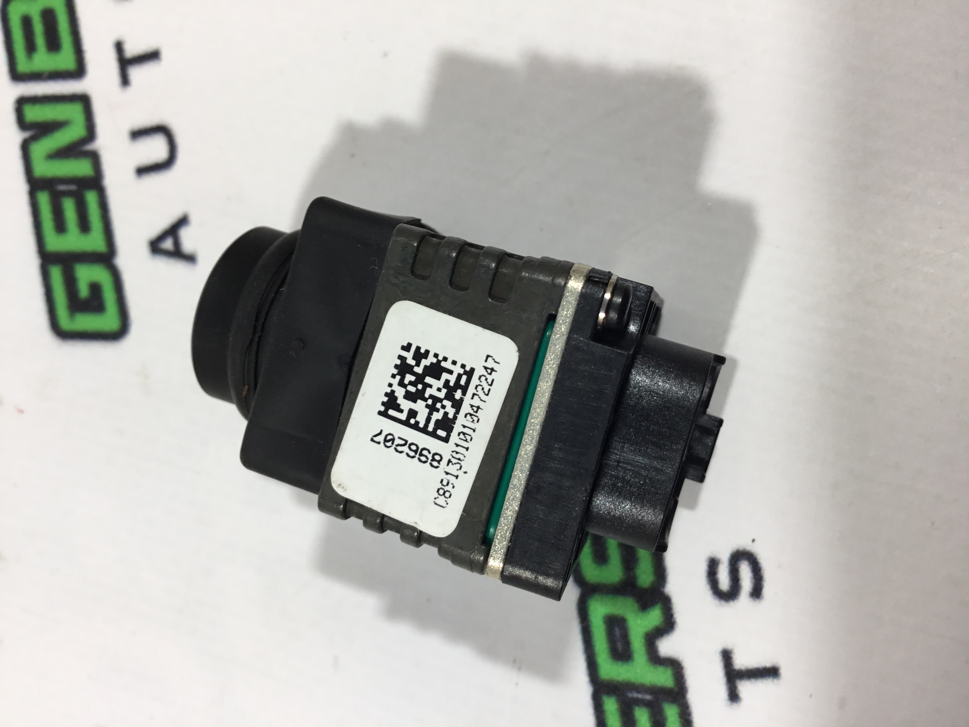 Камера, кріплення камери, корпус