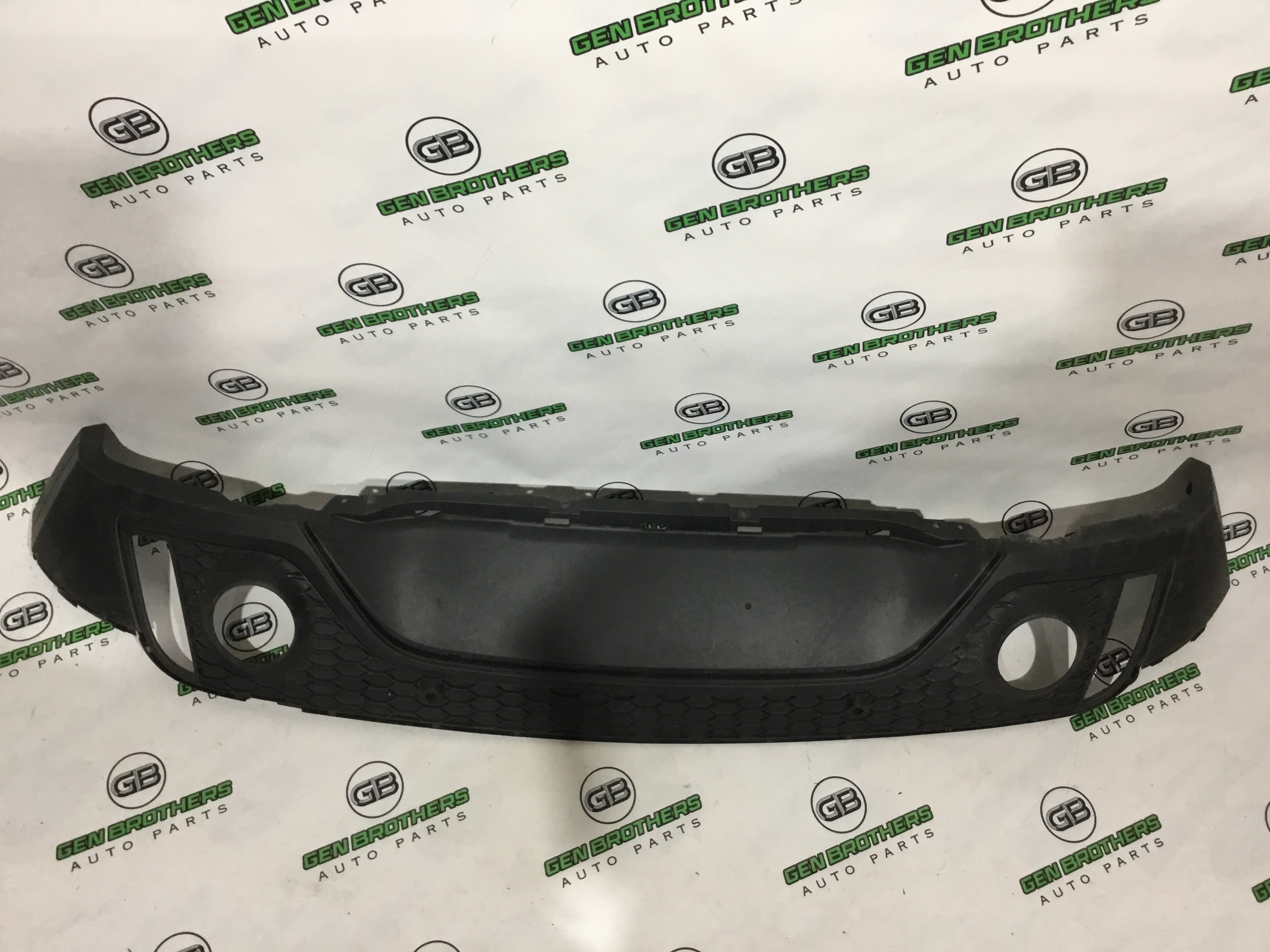 Накладка на бампер