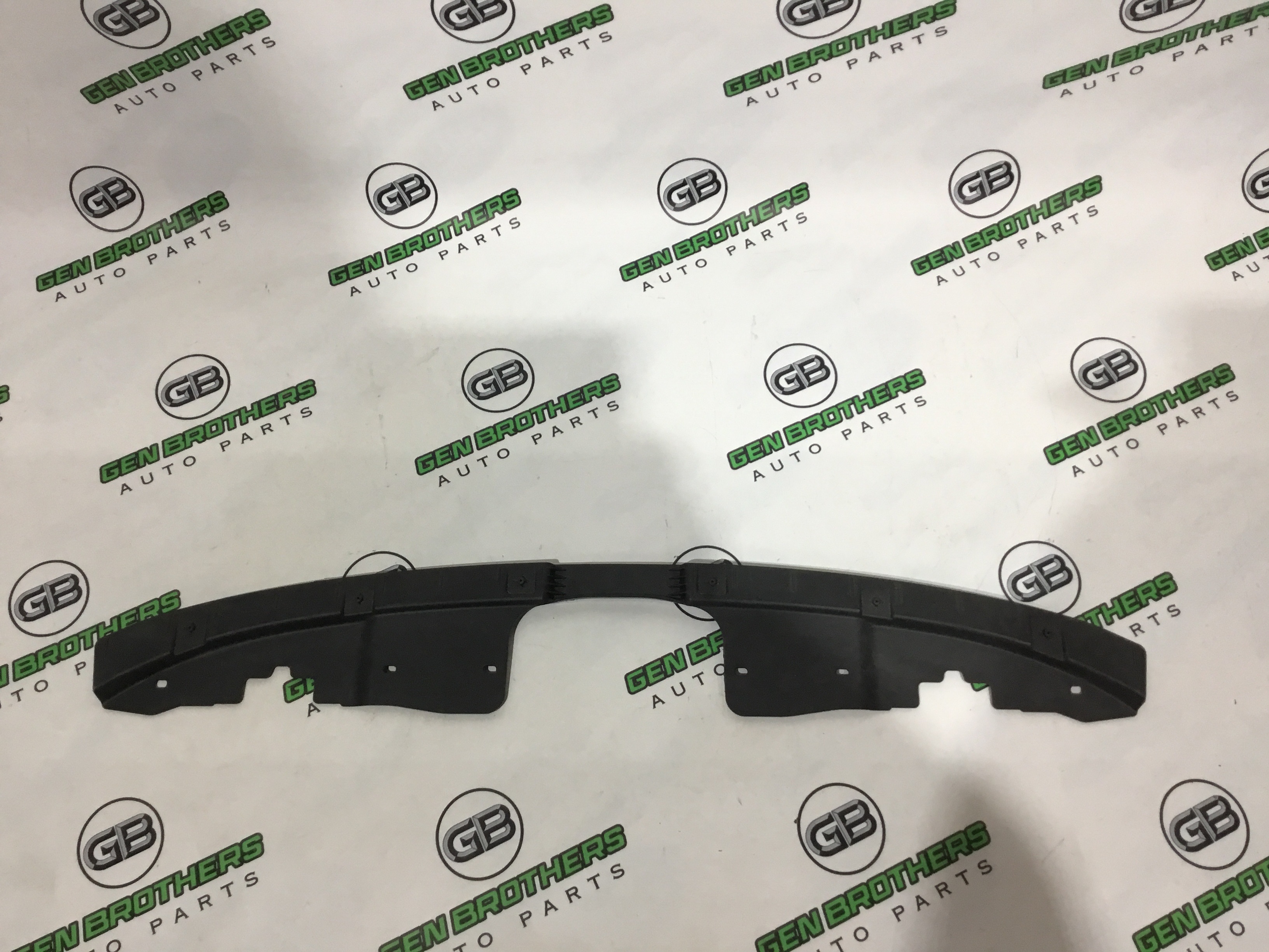 Молдинг радиаторной решетки