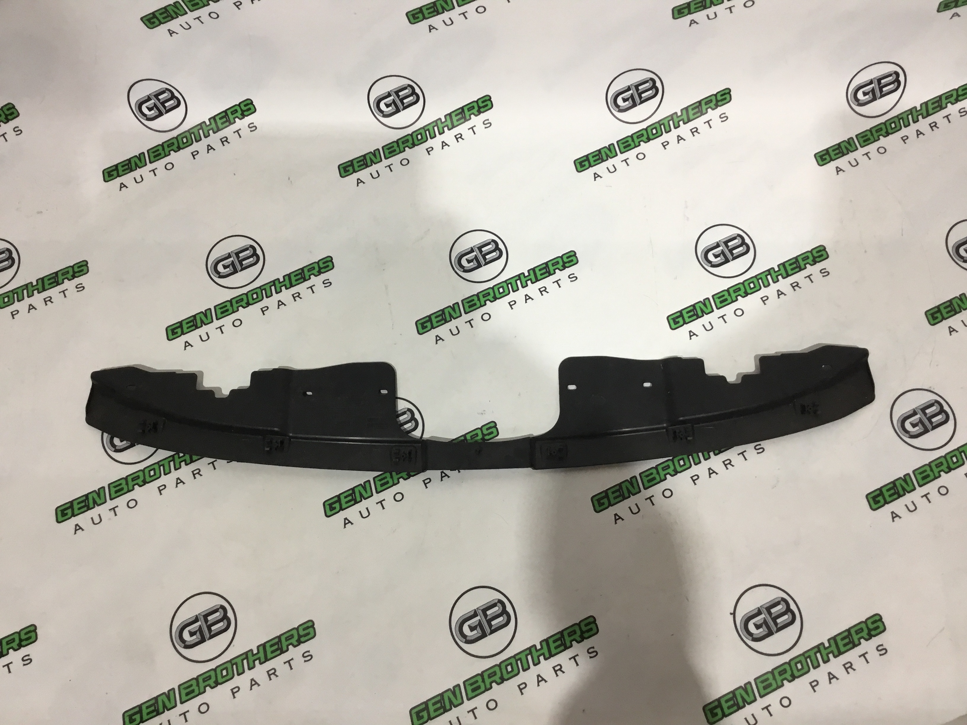 Молдинг радиаторной решетки