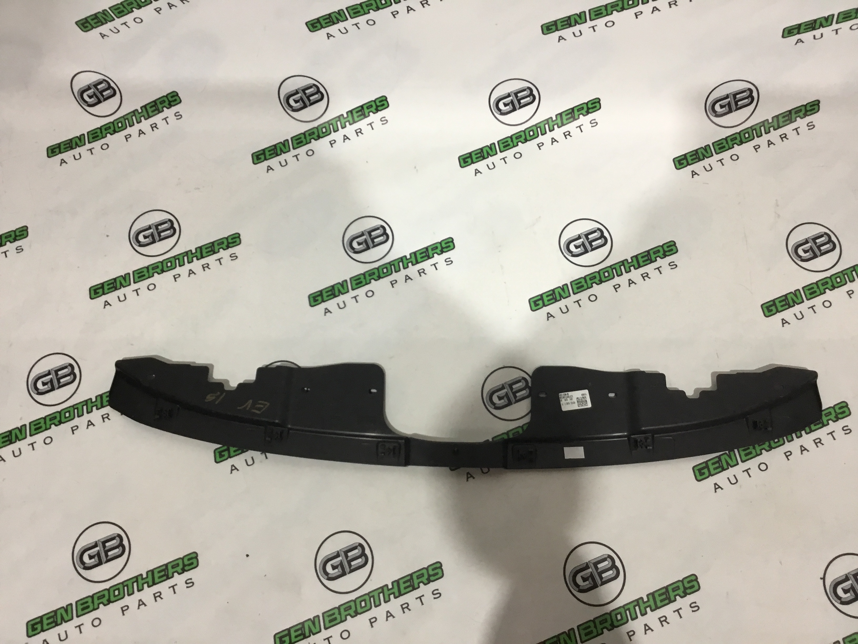 Молдинг радиаторной решетки