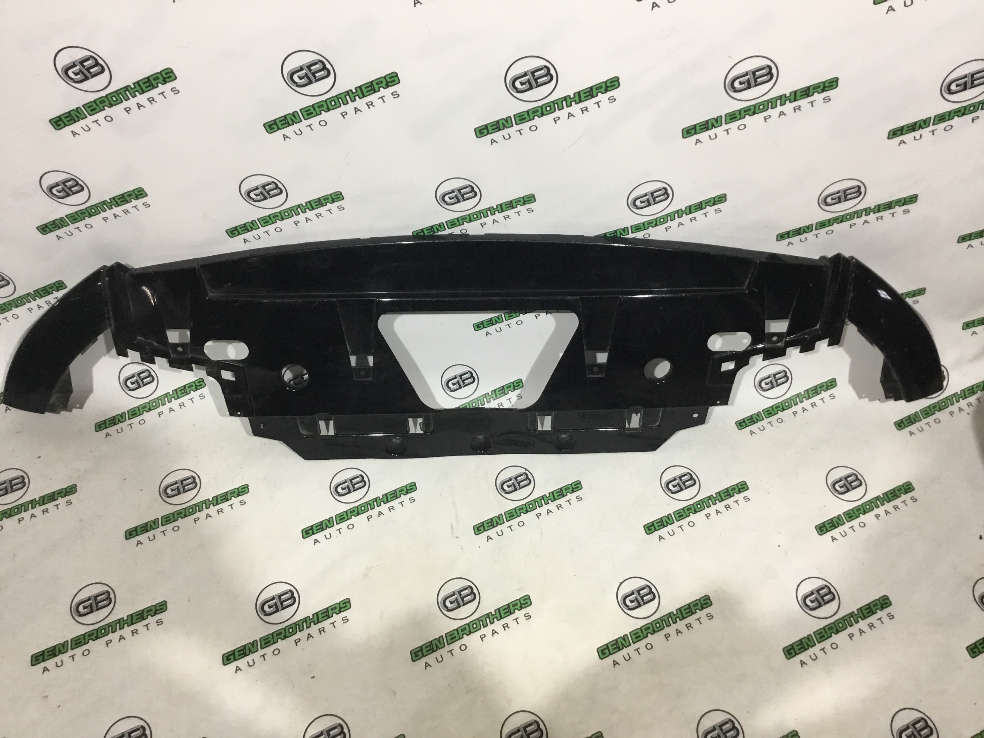 Спойлер Land Rover Range Rover Velar L560 2018