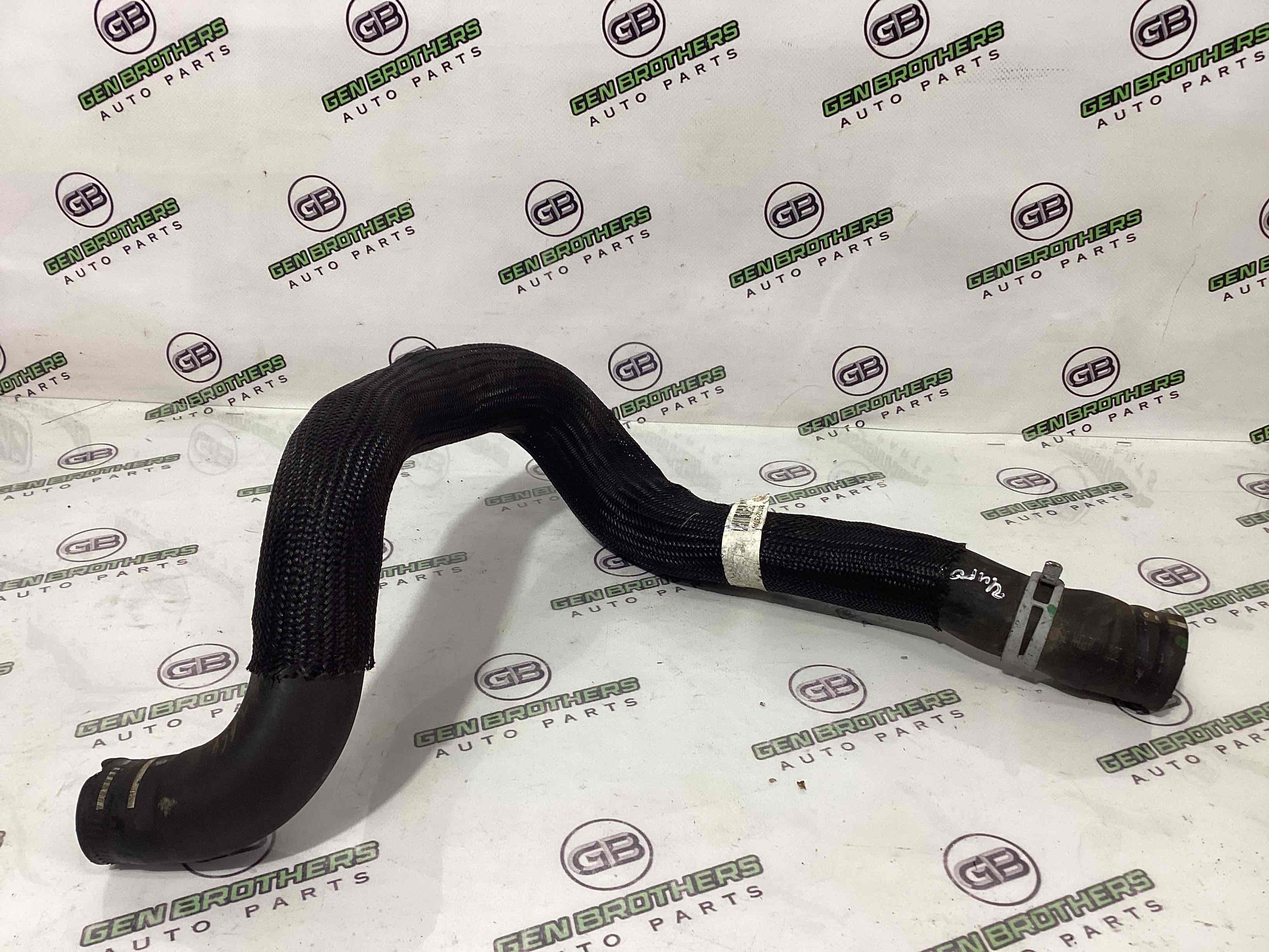 Патрубок радіаторів