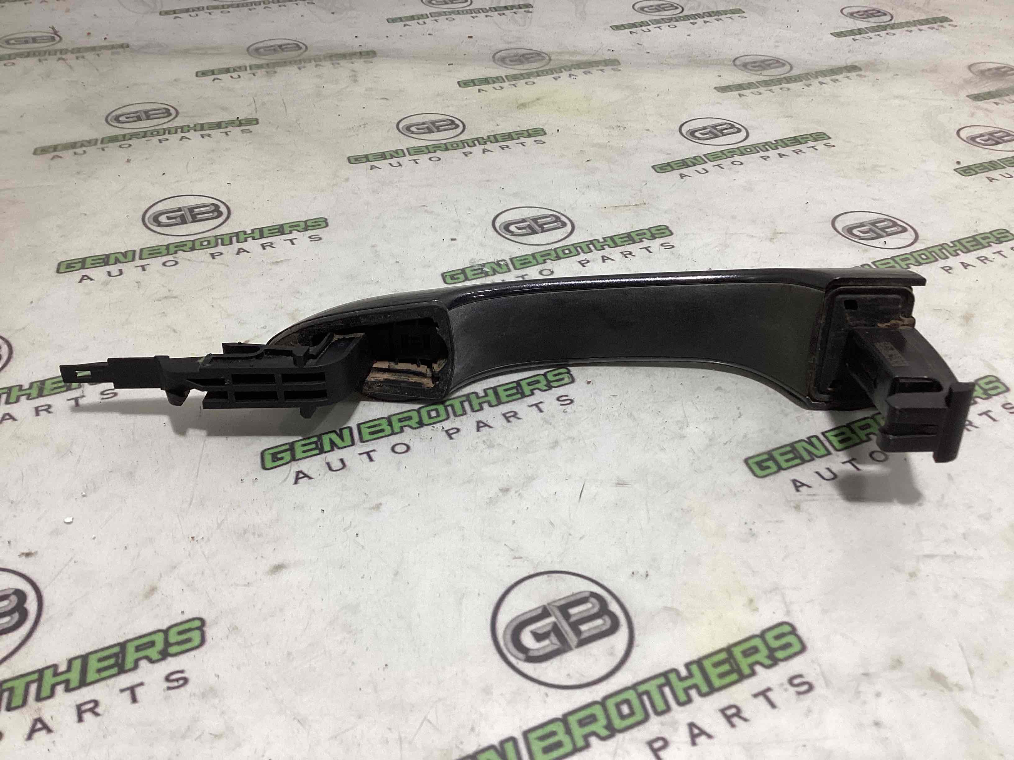 Ручка двері зовнішня