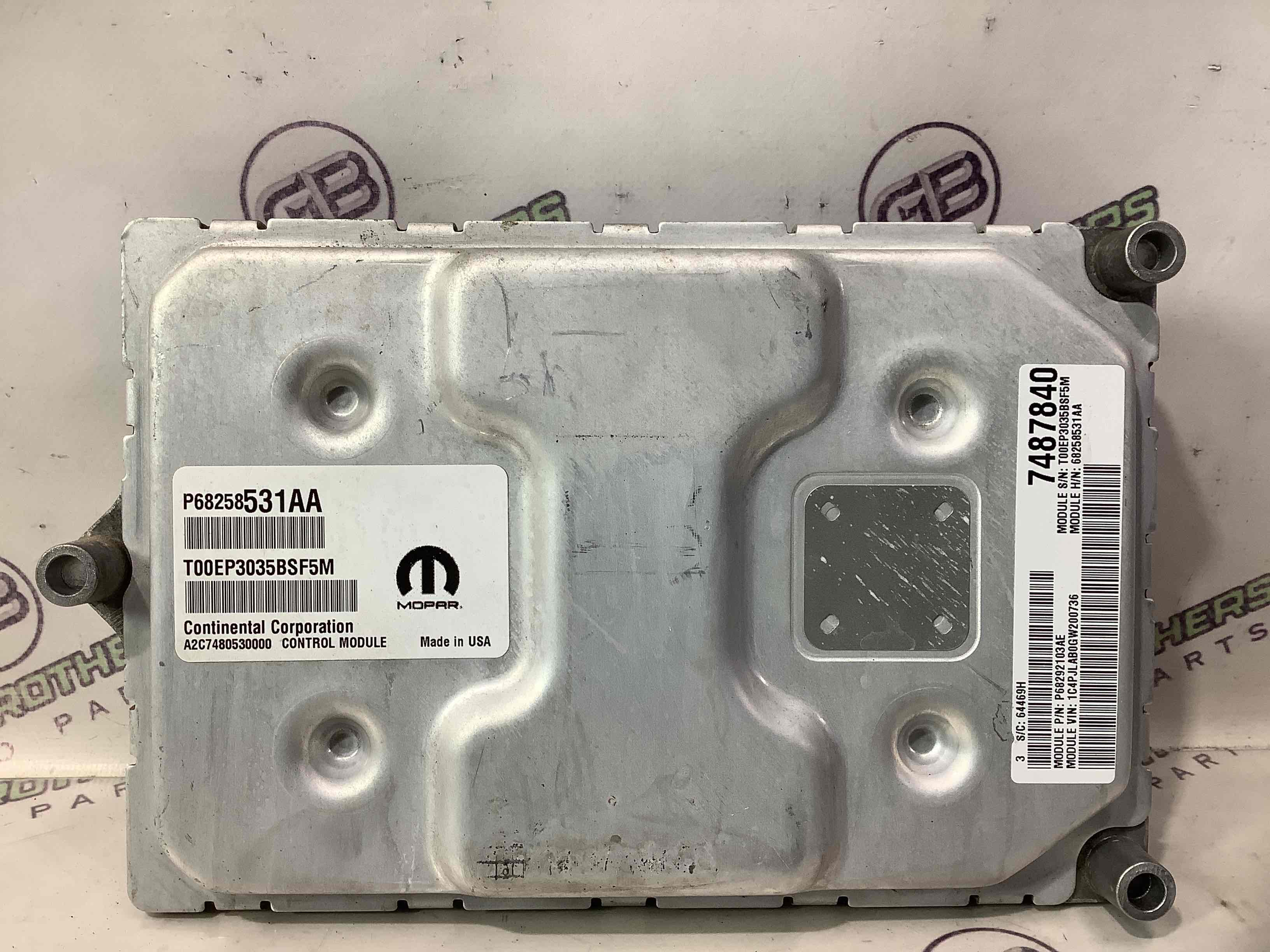 Блок ECU комп'ютер двигуна