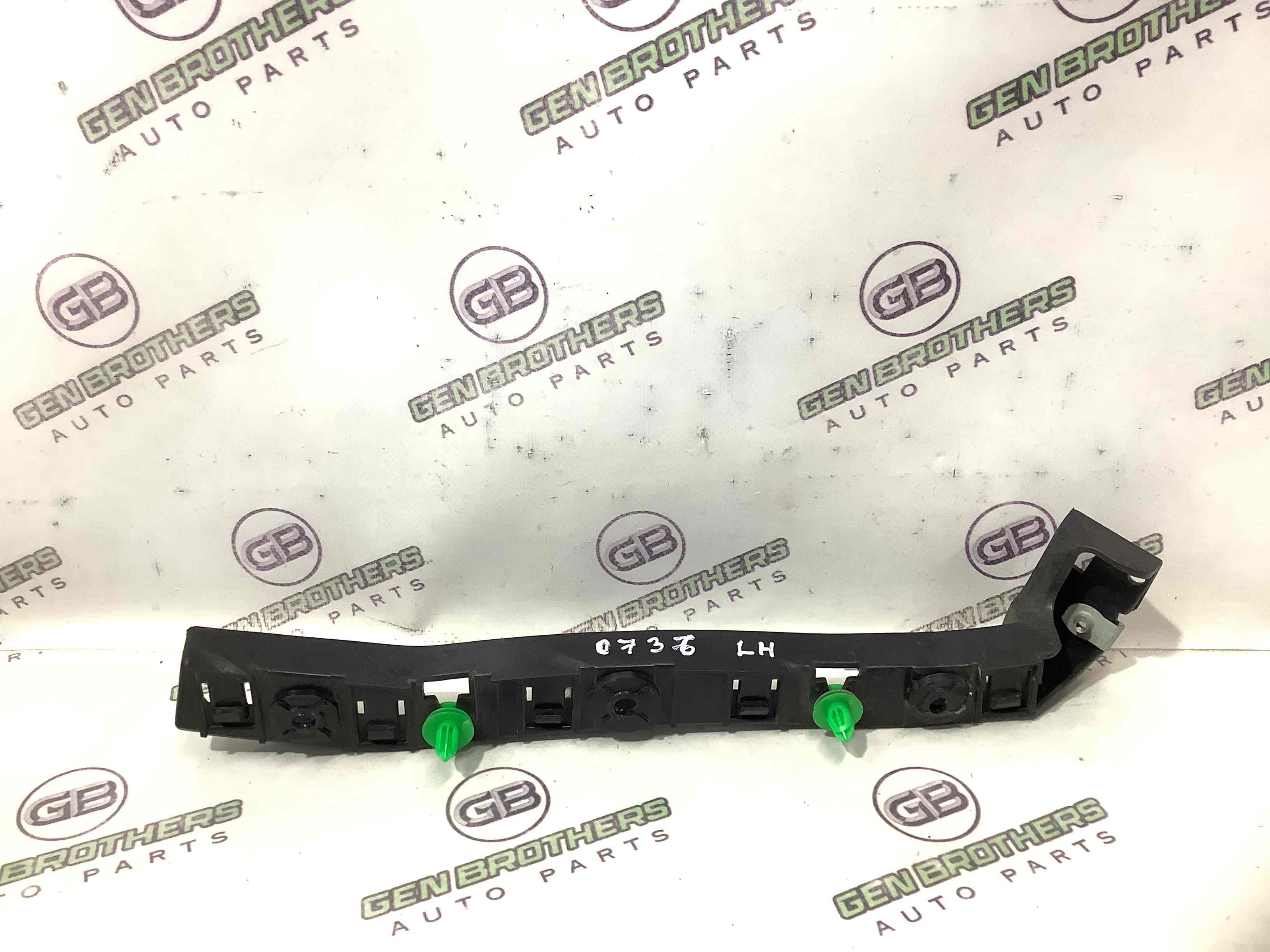 Кріплення заднього бампера ліве