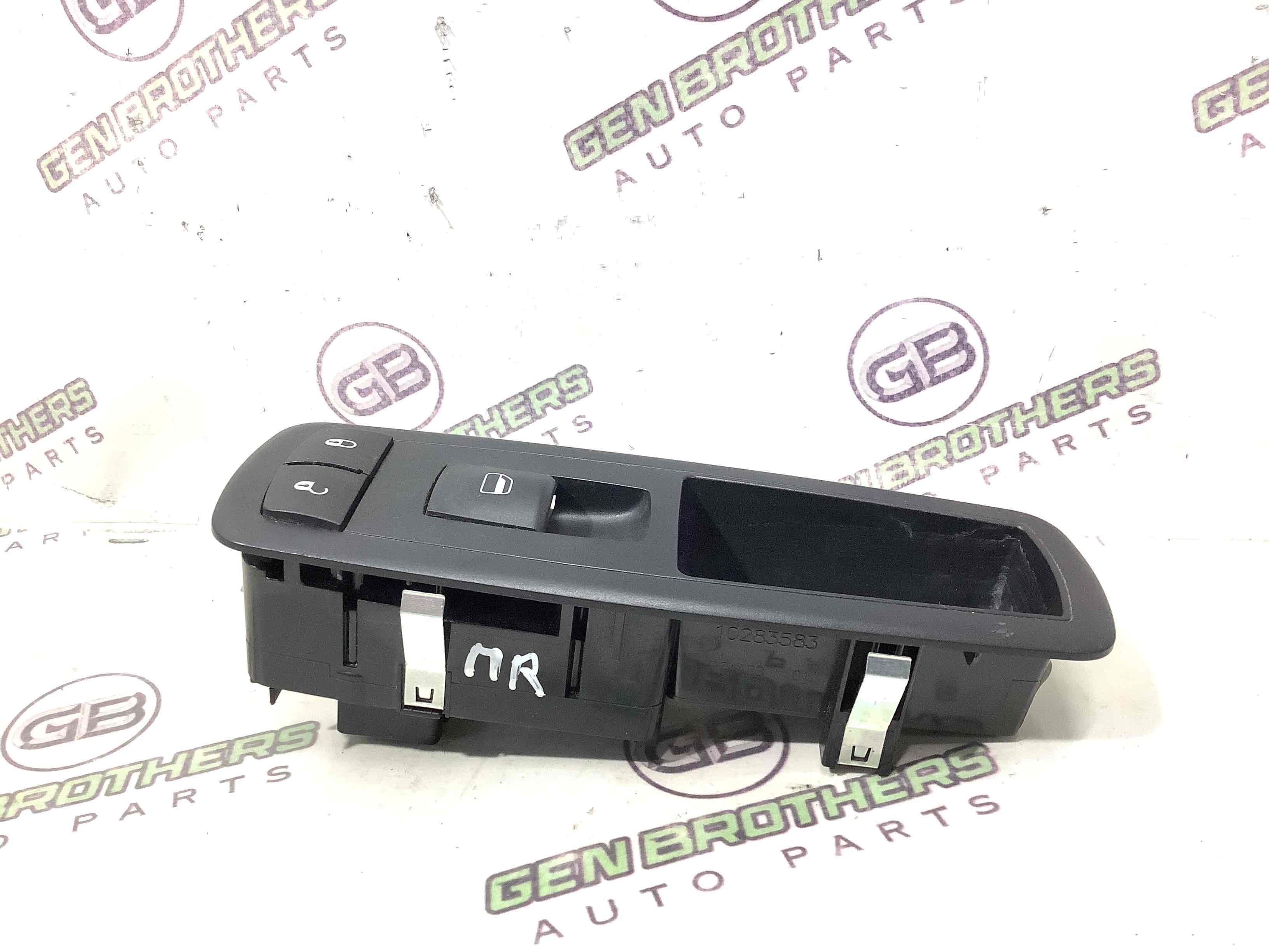 Кнопки керування склопідйомниками