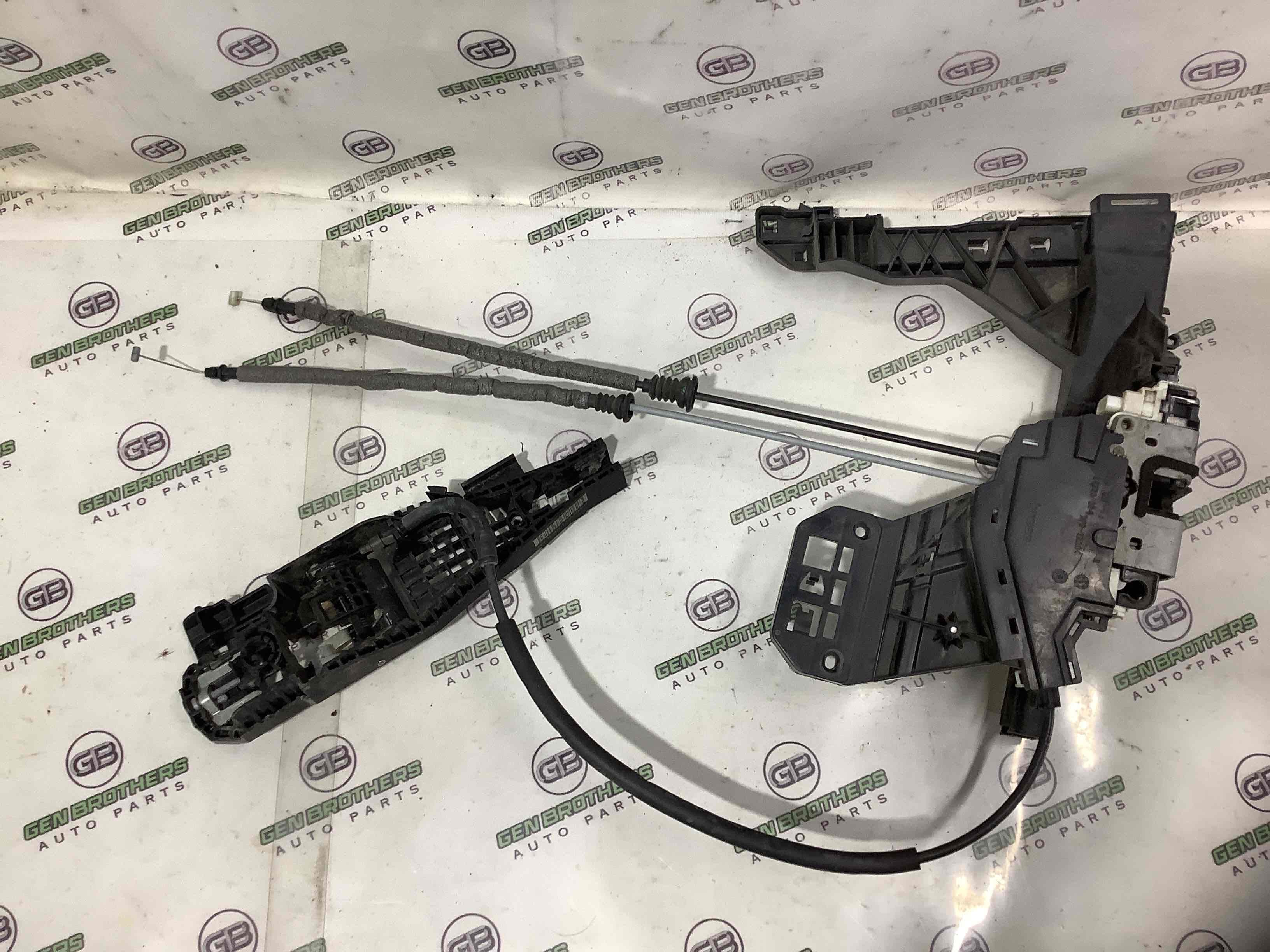 Замок дверей передньої правої