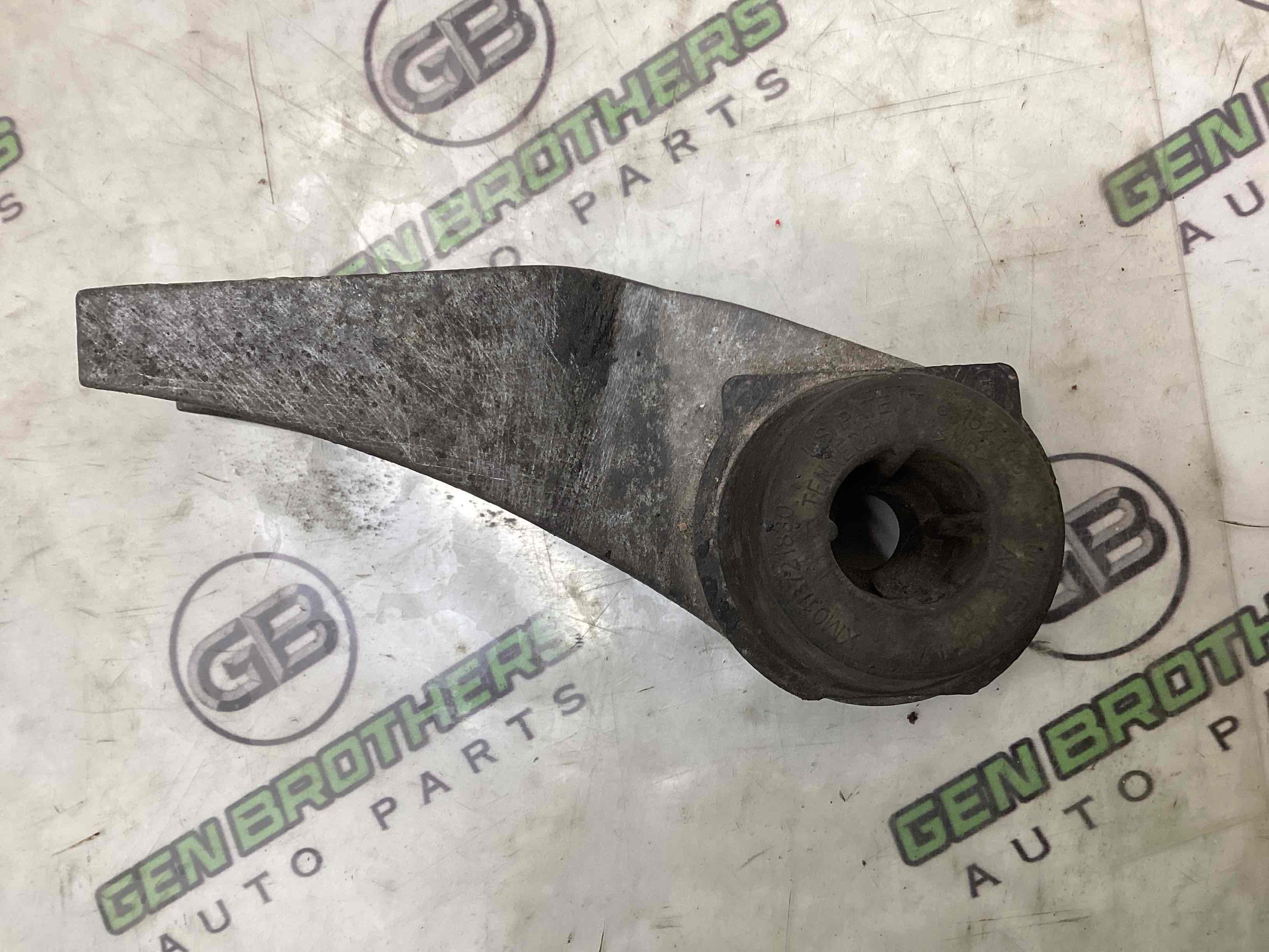 Кронштейн глушника