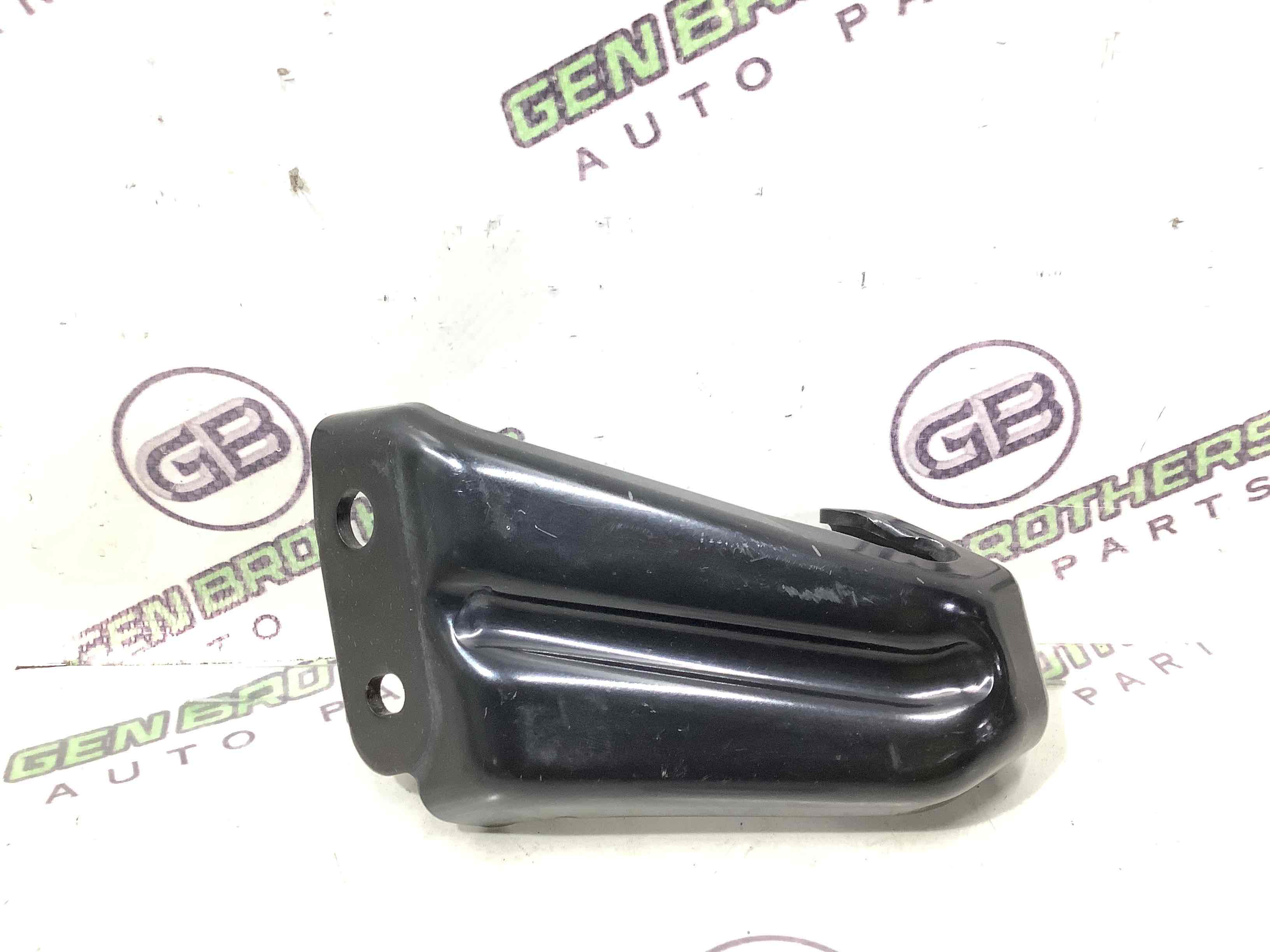 Кріплення, кронштейн