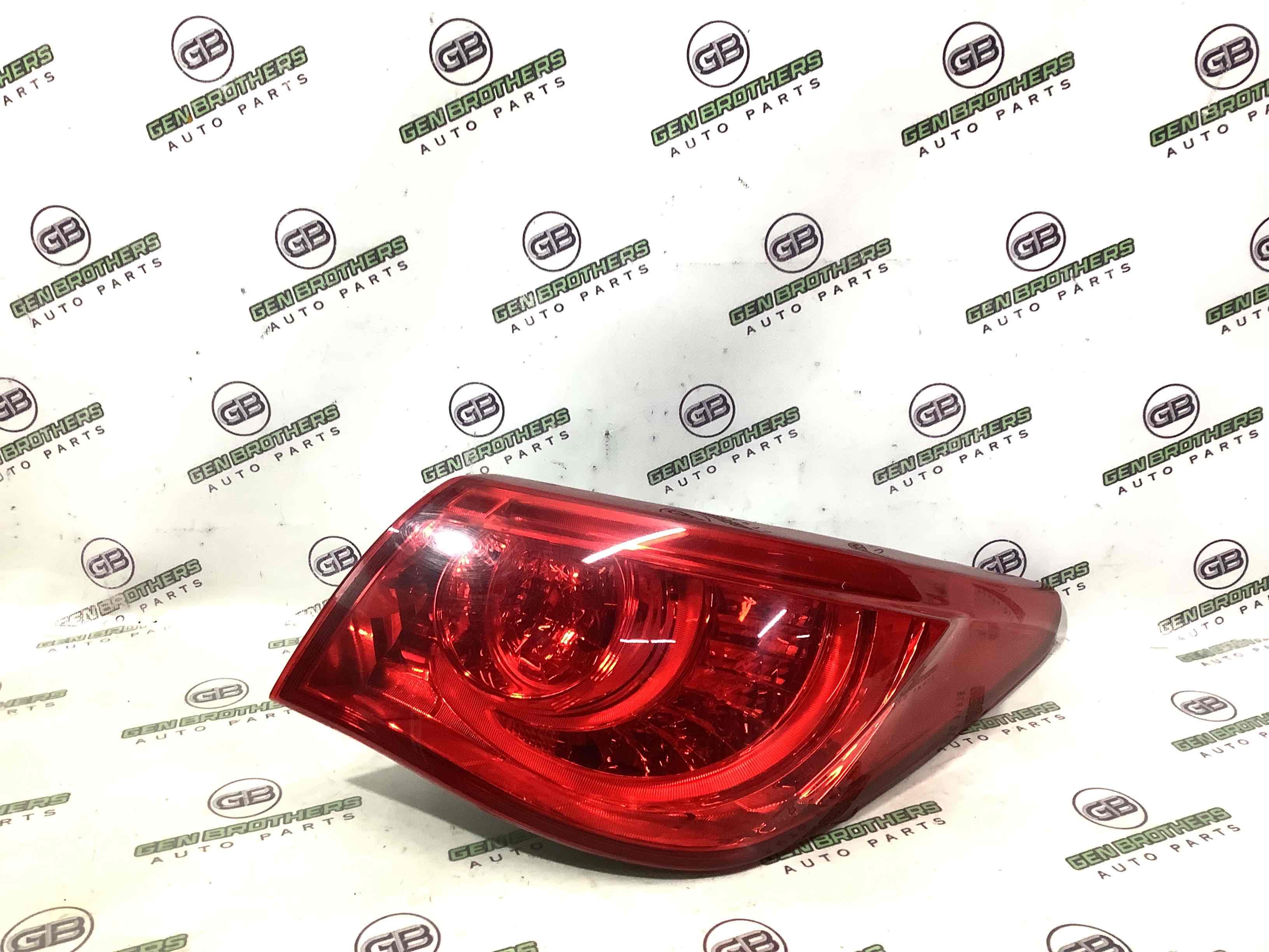 Ліхтар задній правий