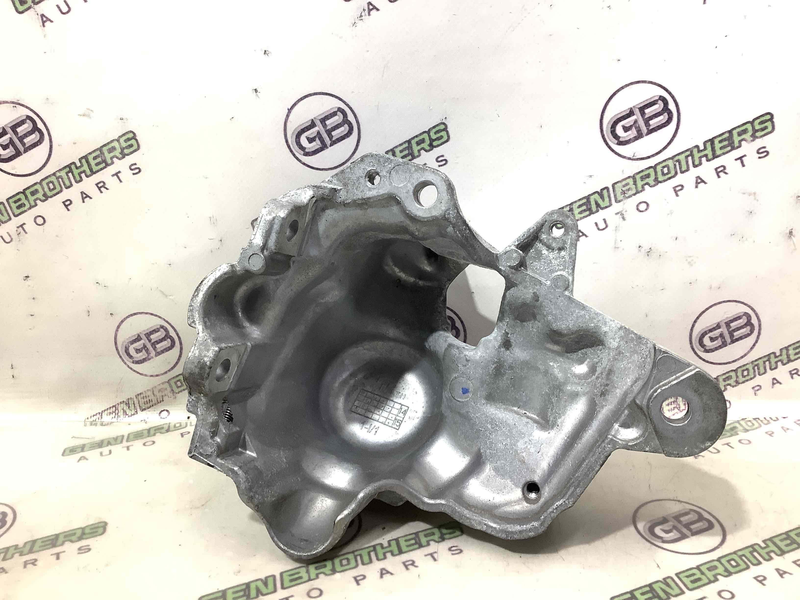 ТНВД різне, кронштейн ТНВД