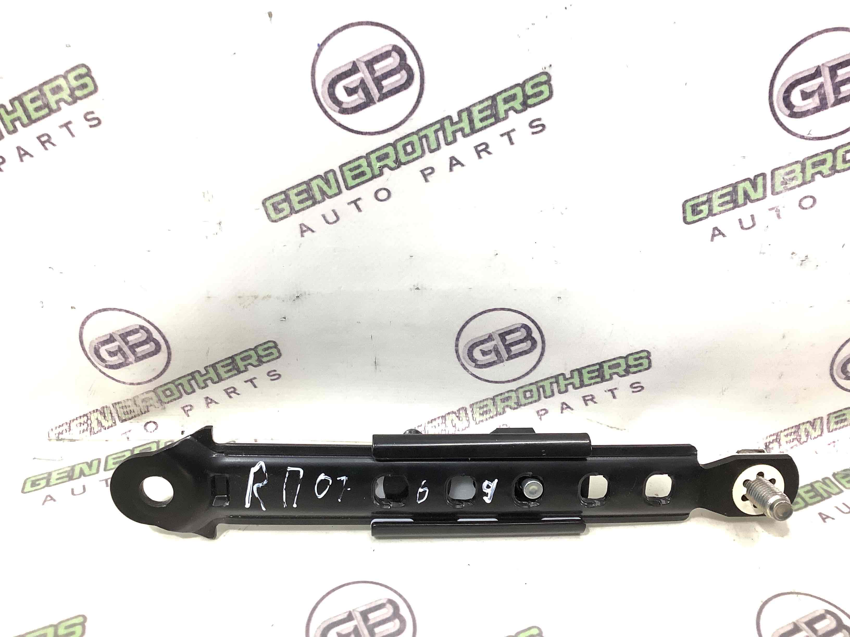 Регулятор висоти ременя безпеки