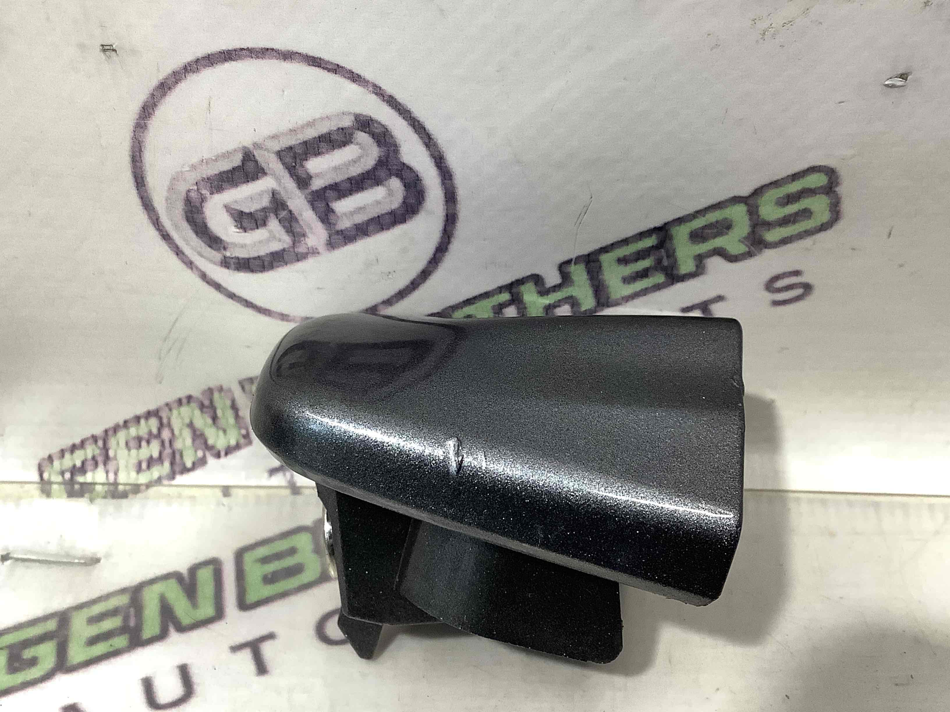 Заглушка ручки дверей