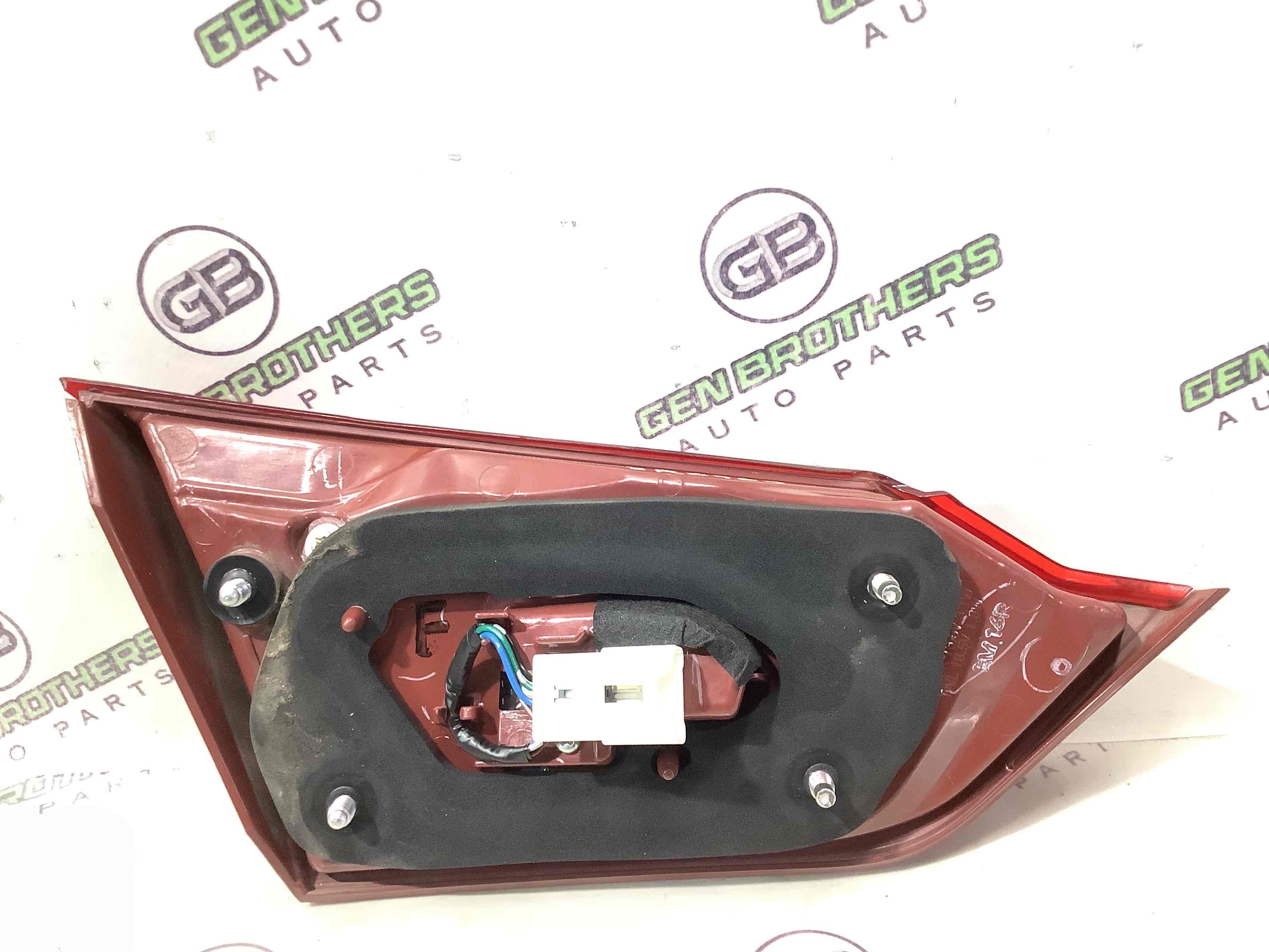 Ліхтар задній правий