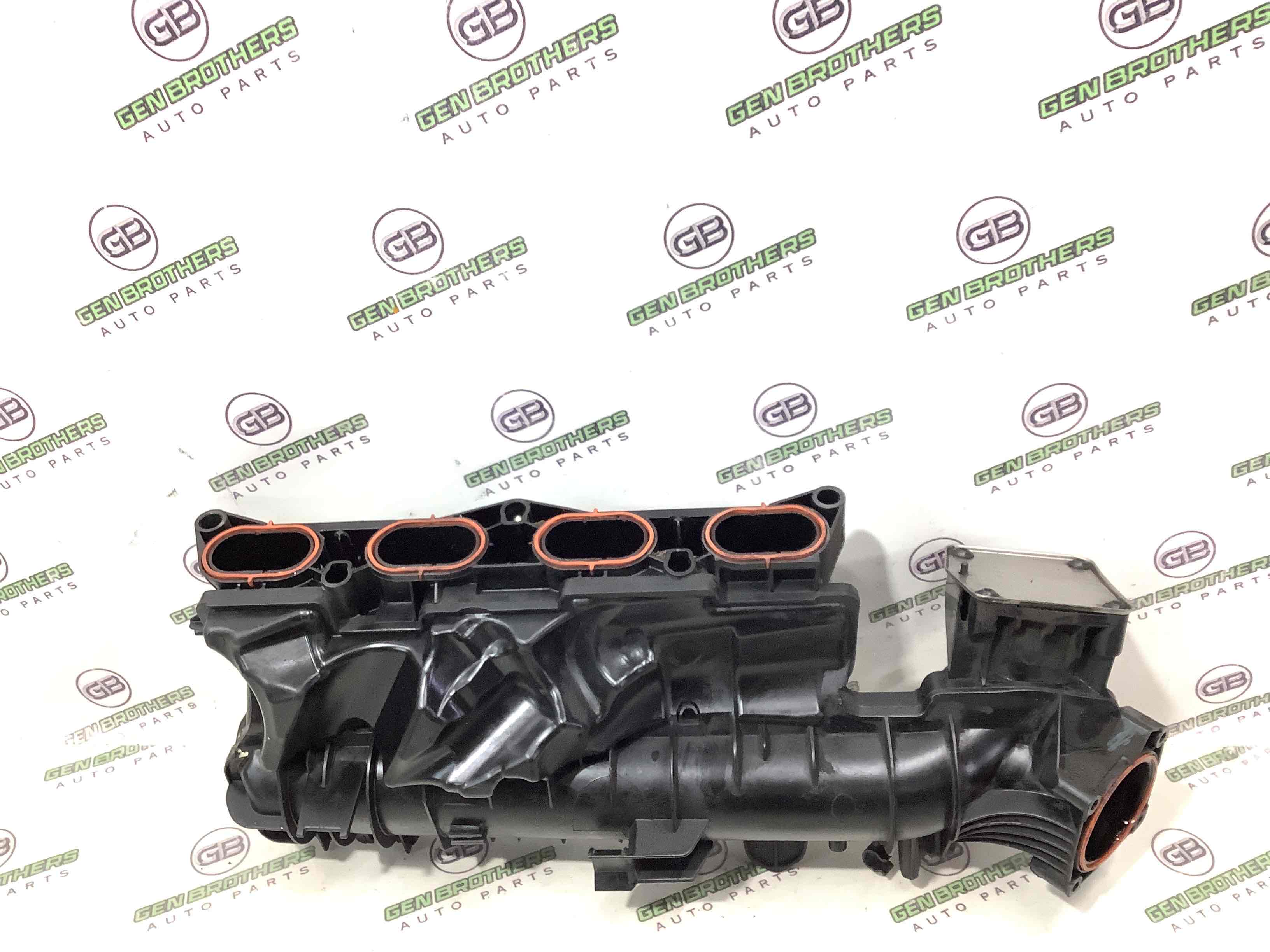 Колектор впускний