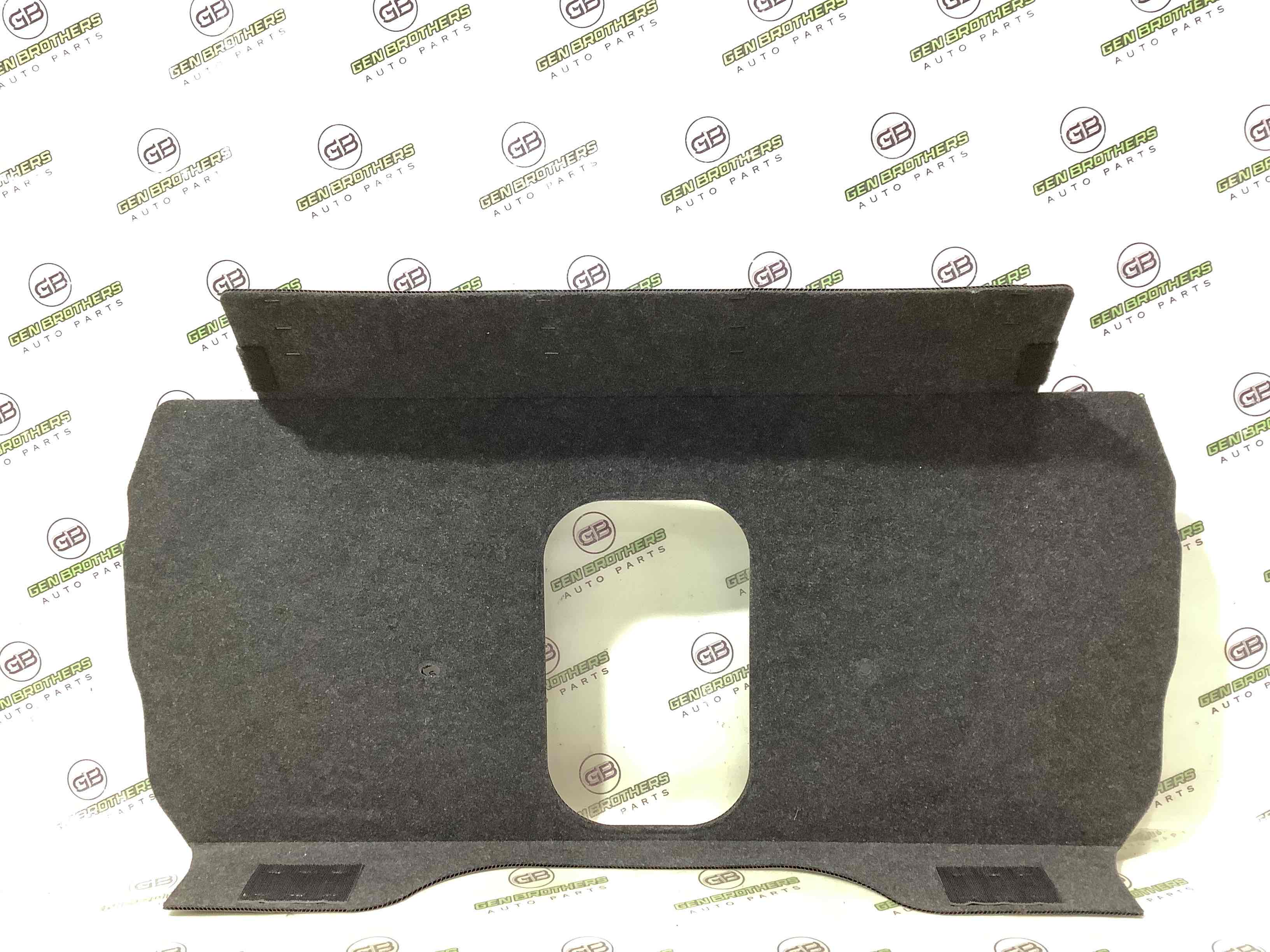 Елементи оздоблення багажника