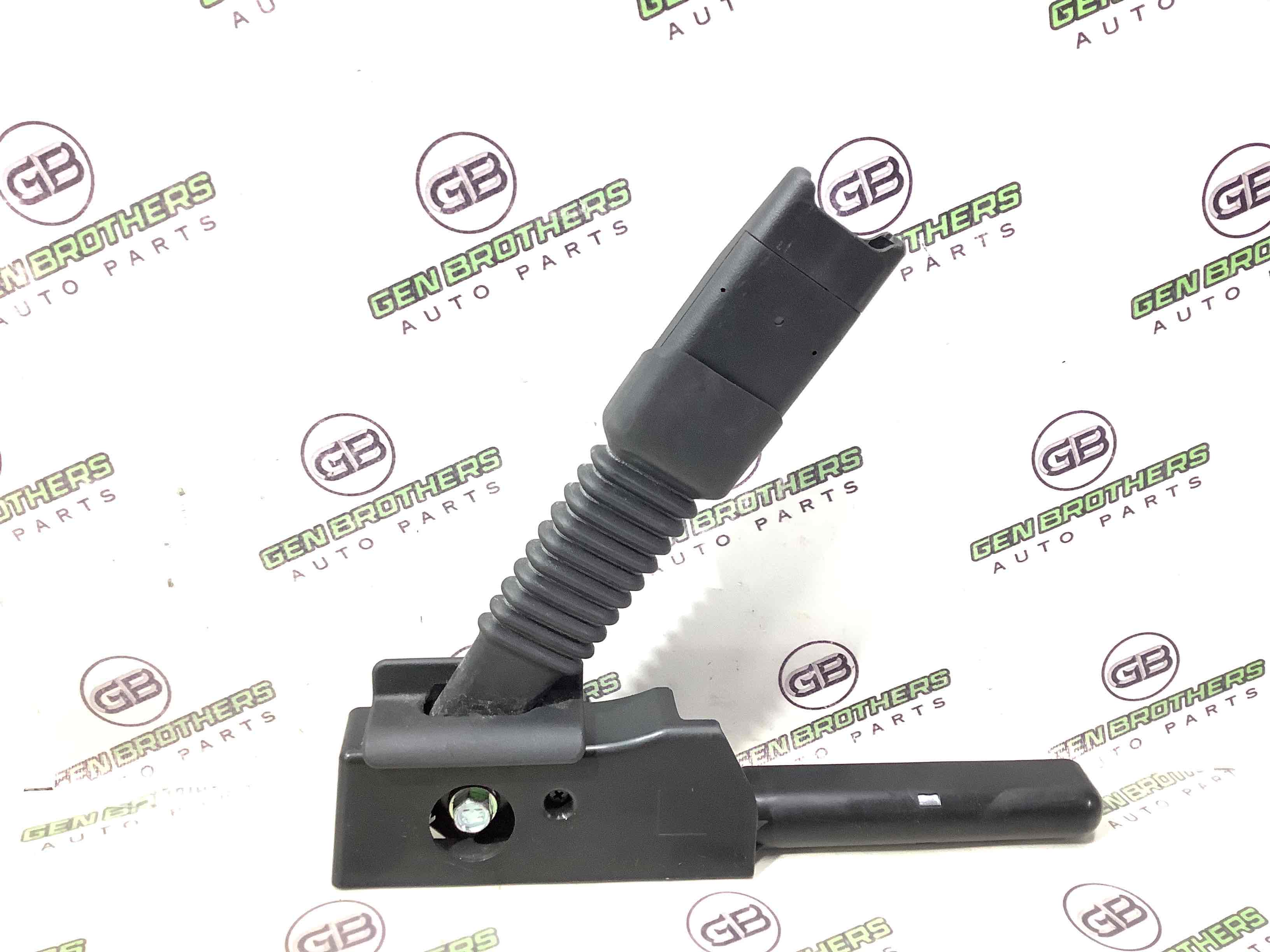 Піропатрон ременя безпеки