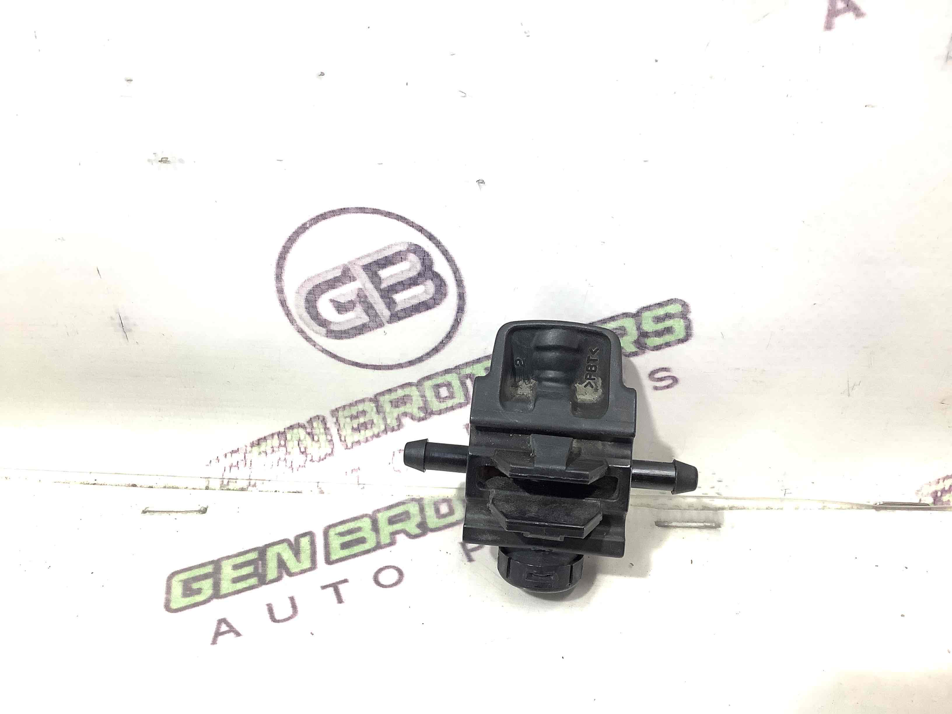 Форсунка омивача, насос омивача, шланг омивача