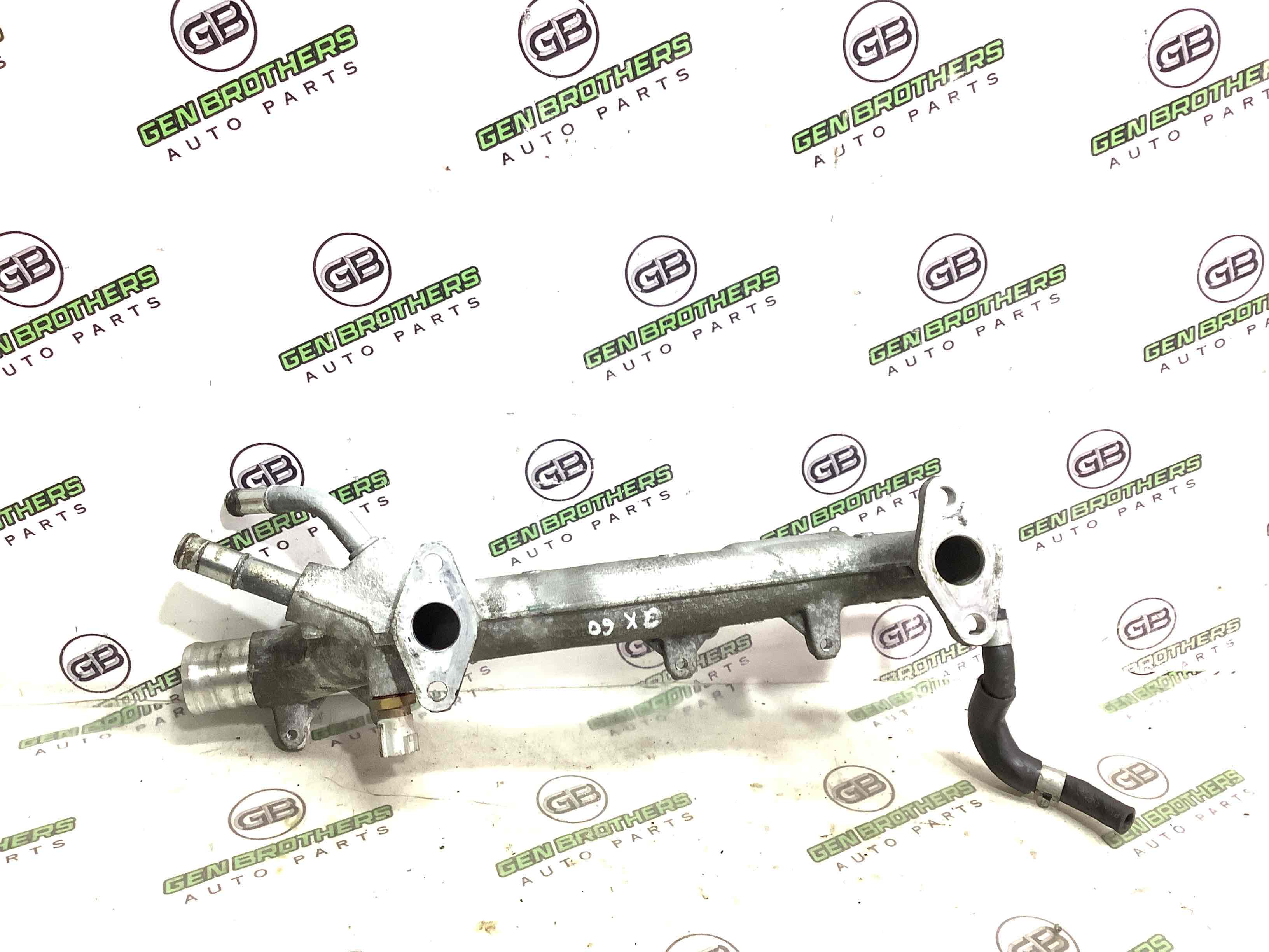 Патрубок трубопровід, шланг