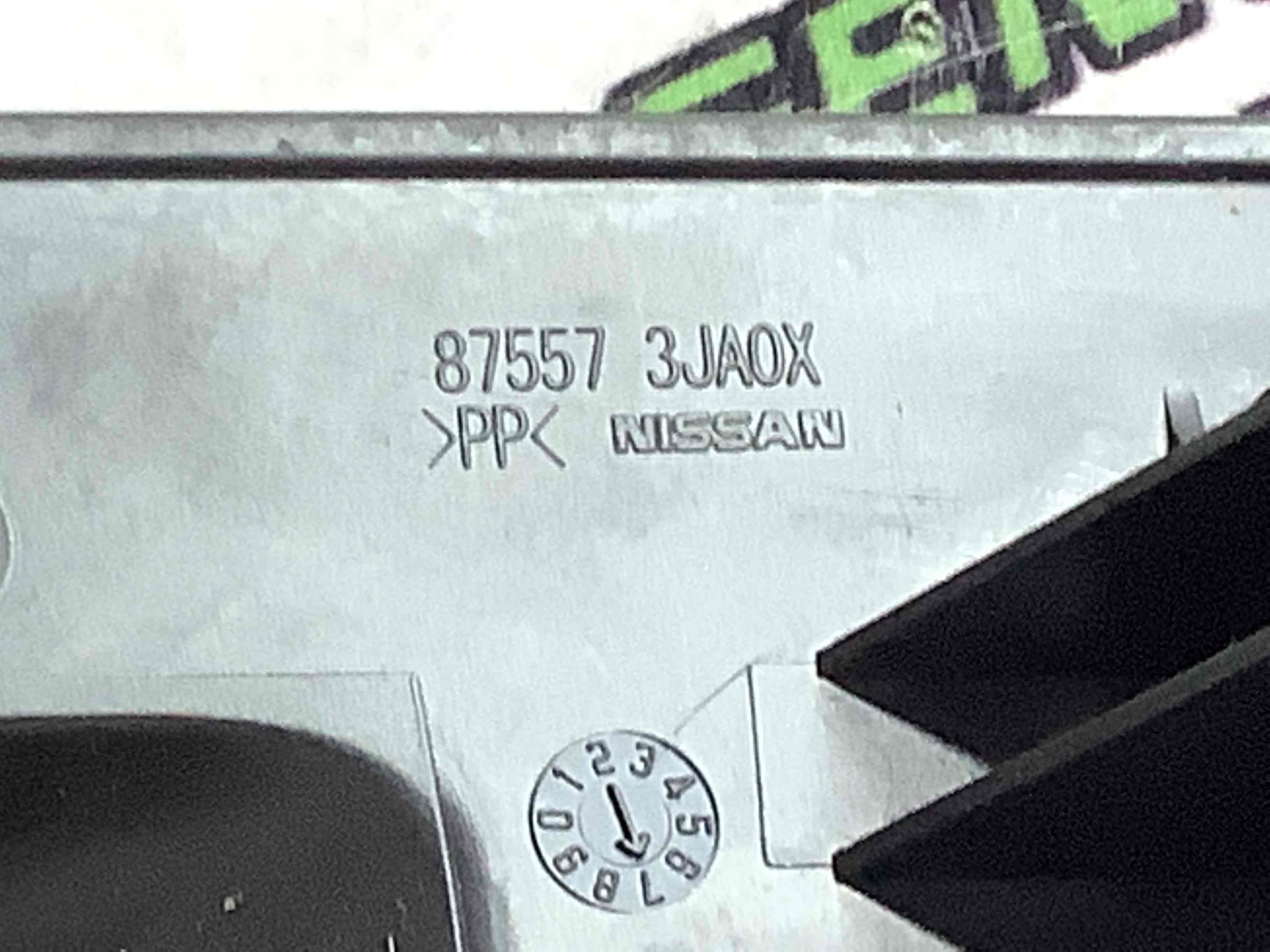 Пластикові елементи салону