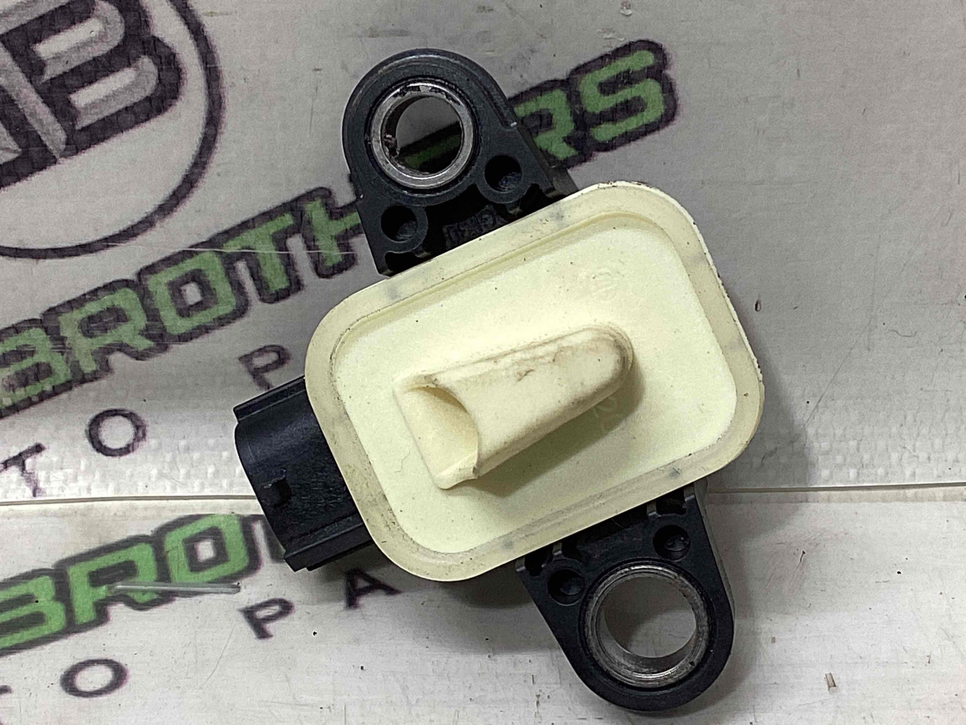 Датчик удару Airbag бічний