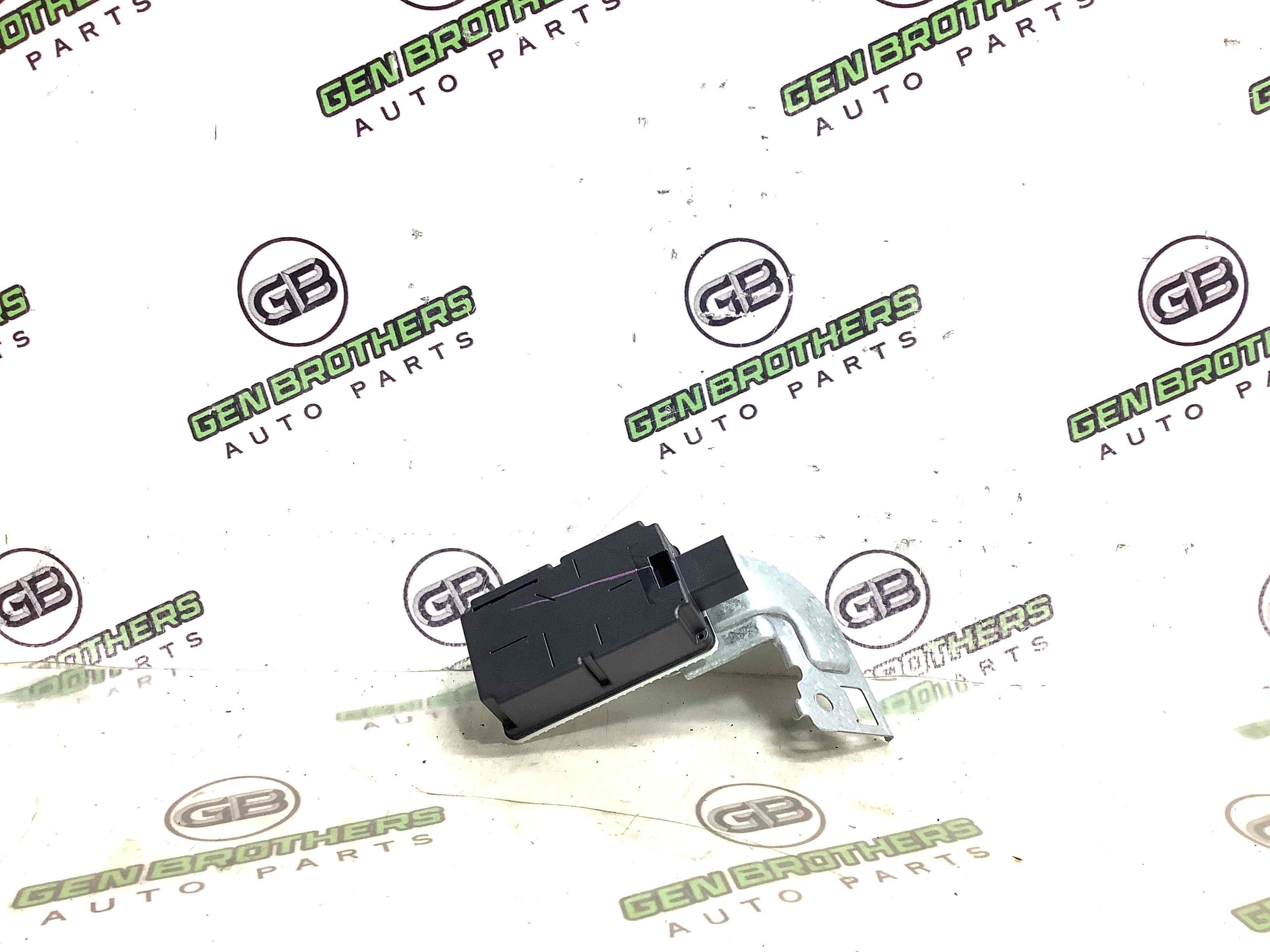 Блок керування центральним замком