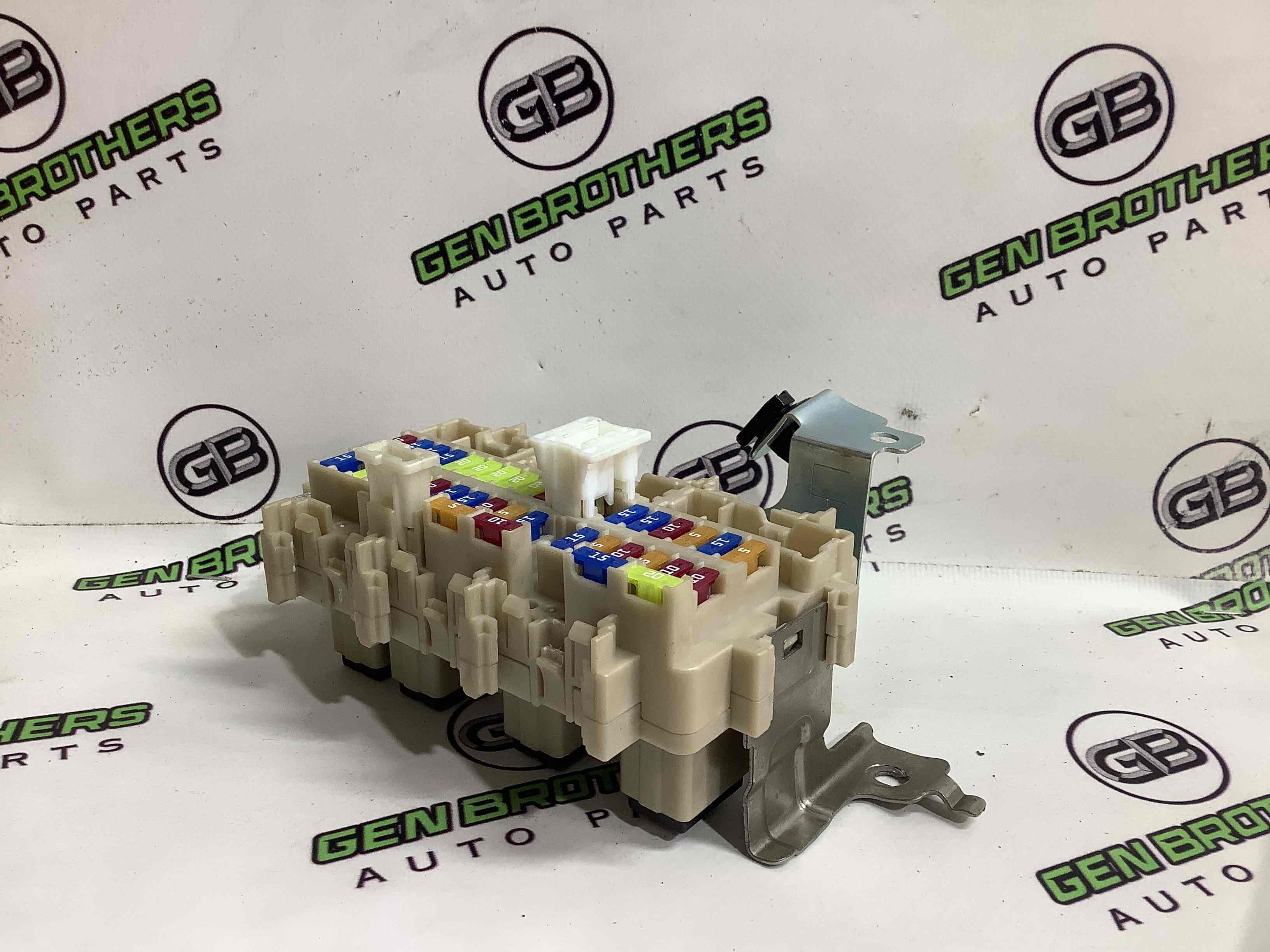 Блок запобіжників (блок реле)