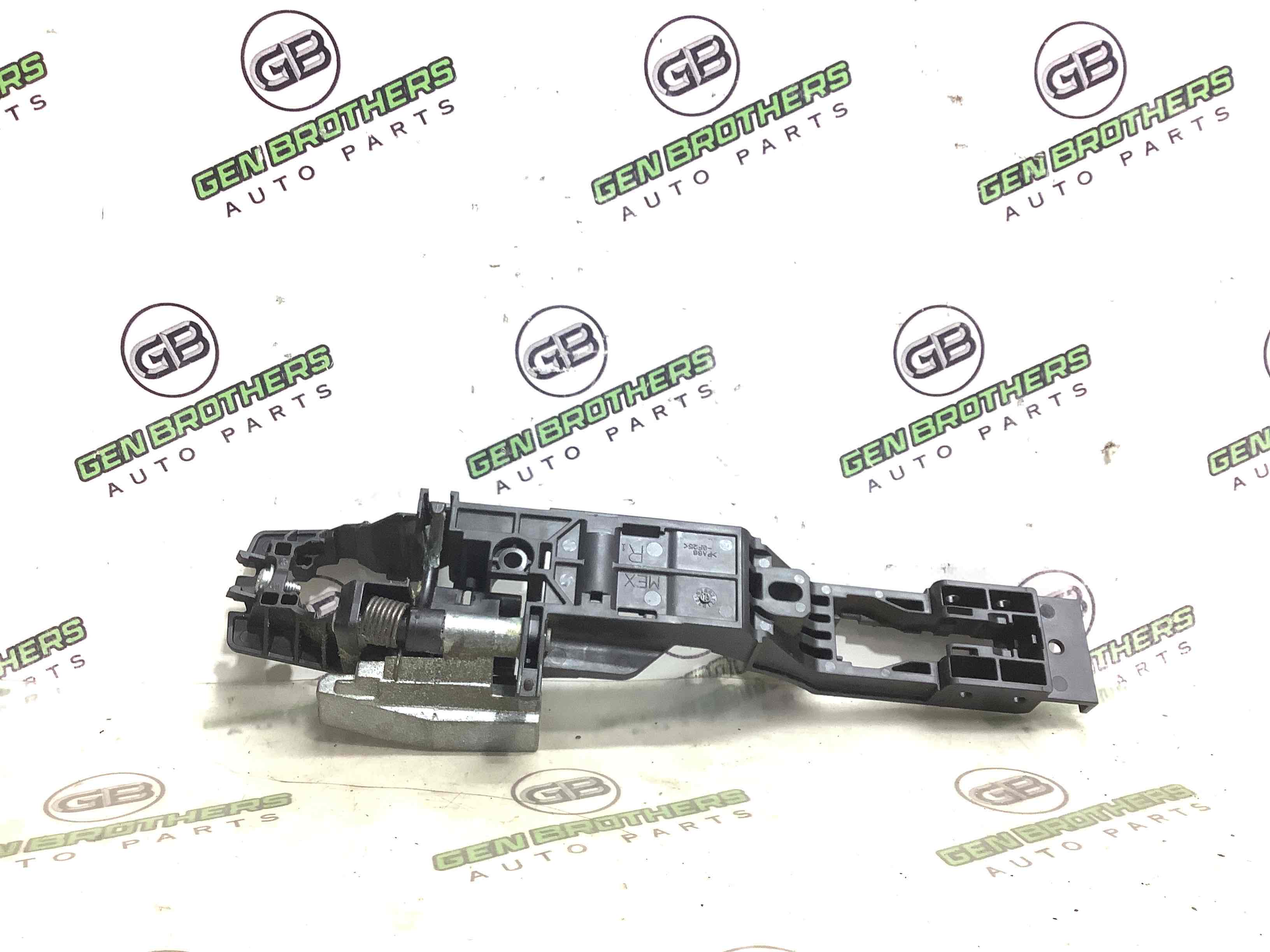 Кронштейн ручки дверей