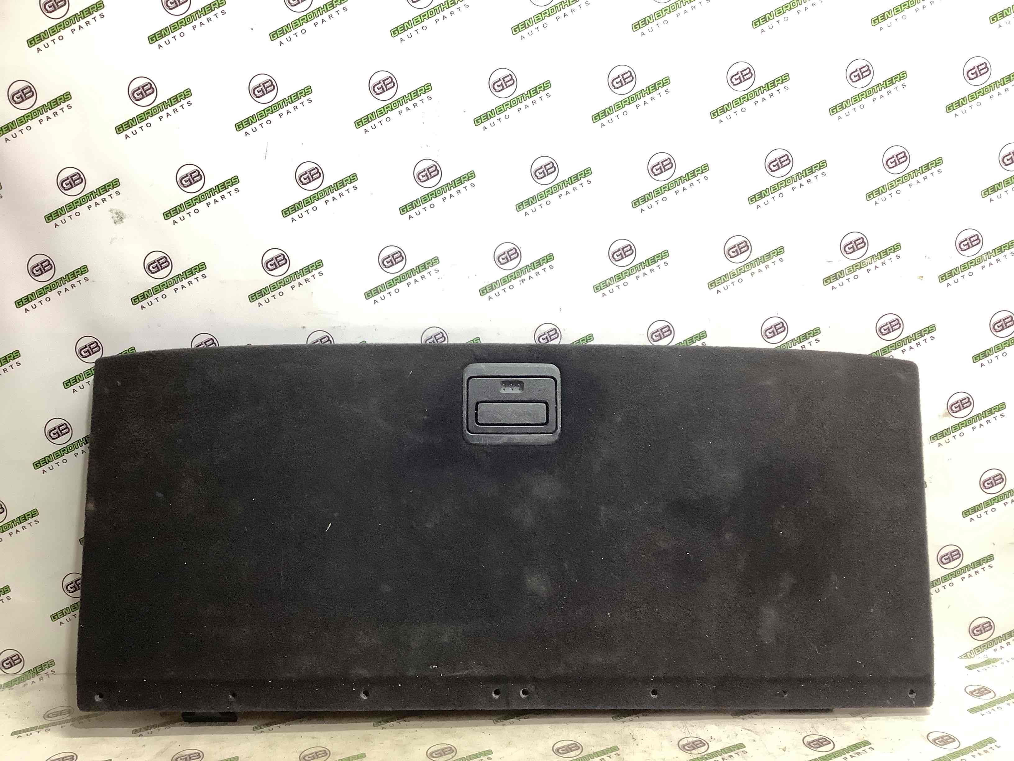 Підлогове покриття багажника, полиця багажника