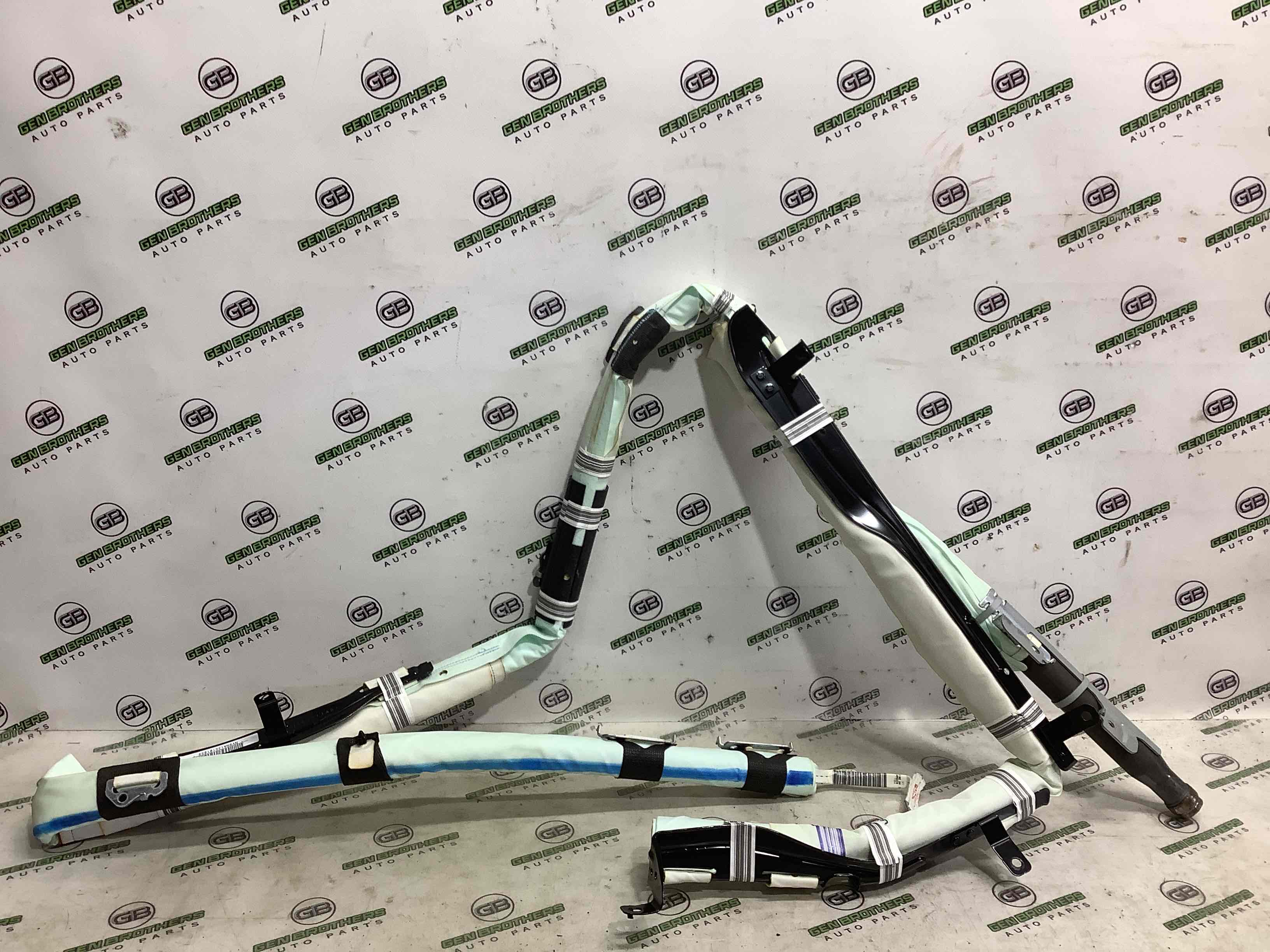 Подушка безпеки збоку шторка