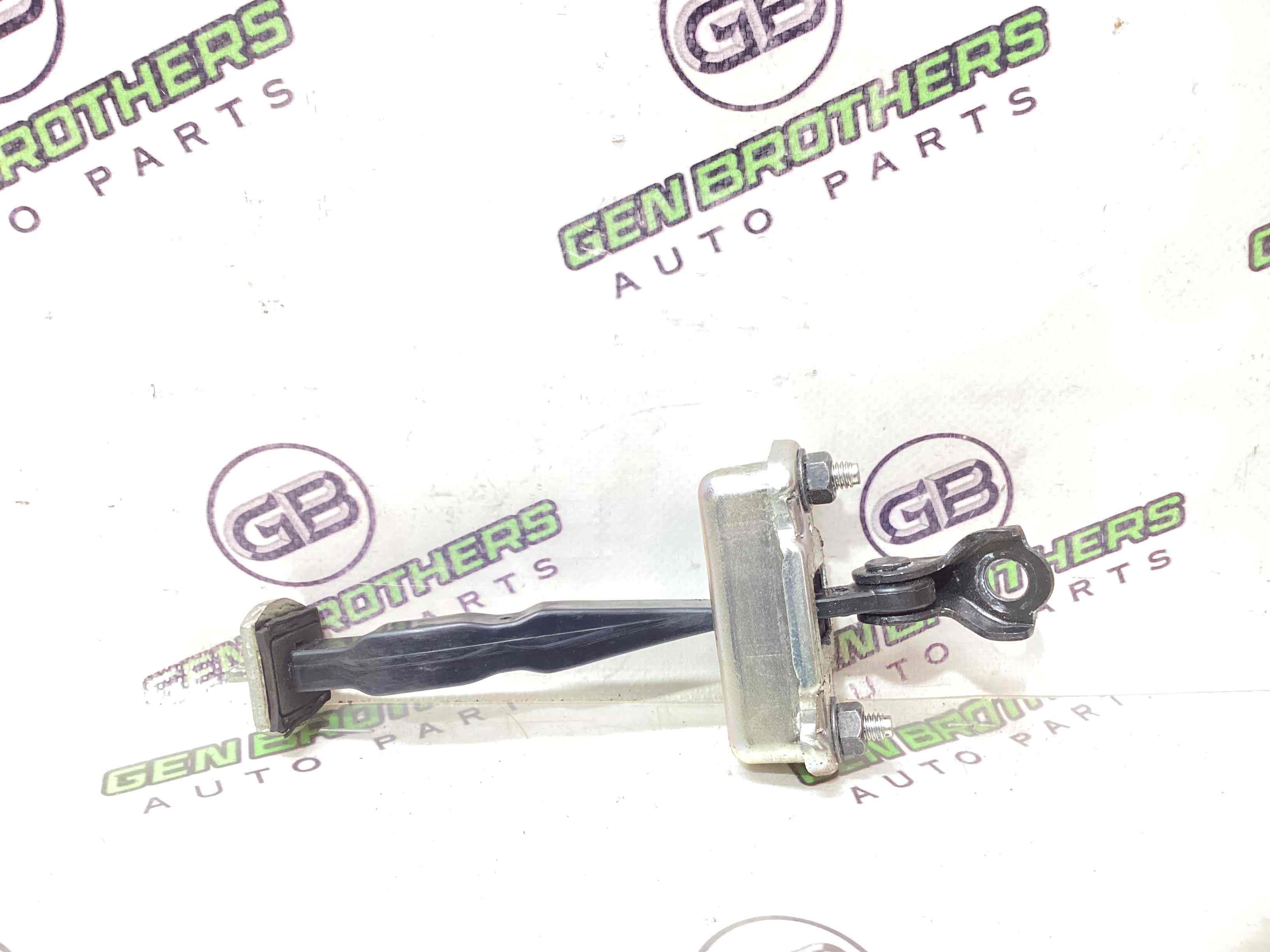 Обмежувач відчинення дверей